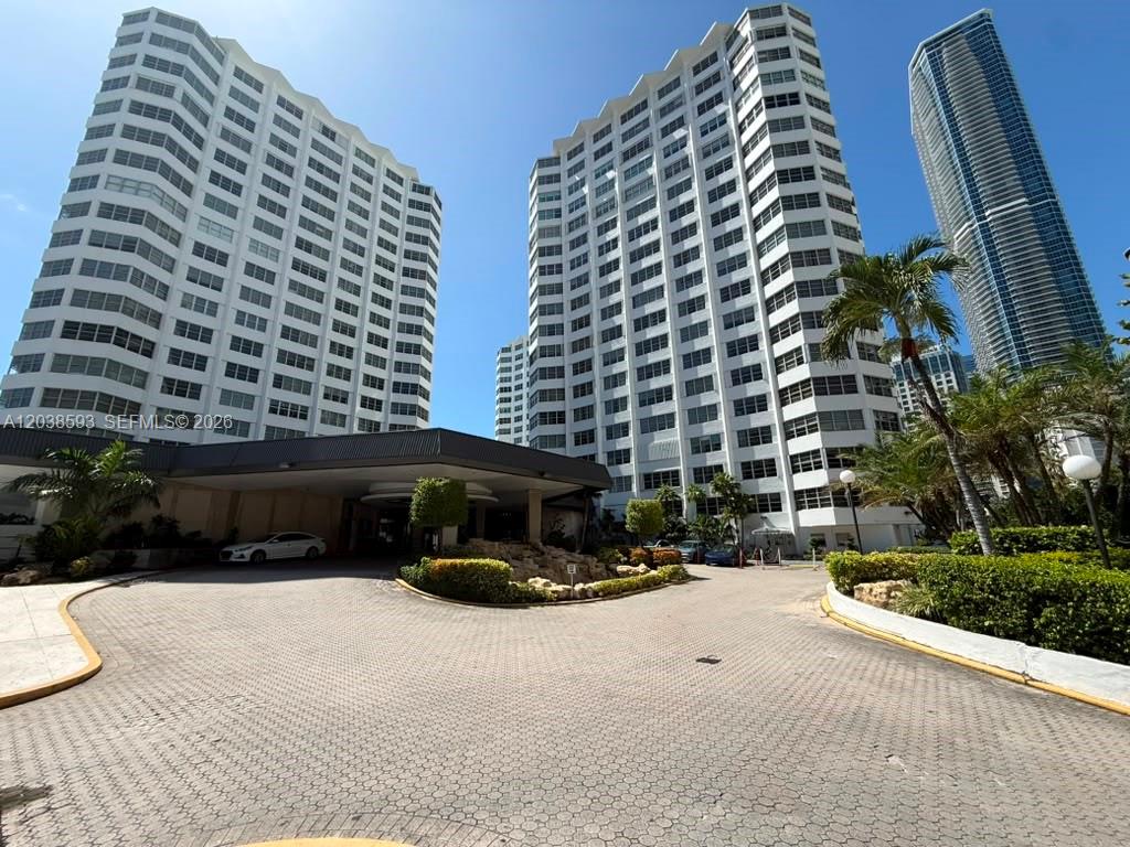 801 Brickell Bay Dr # 765, Miami FL 33131