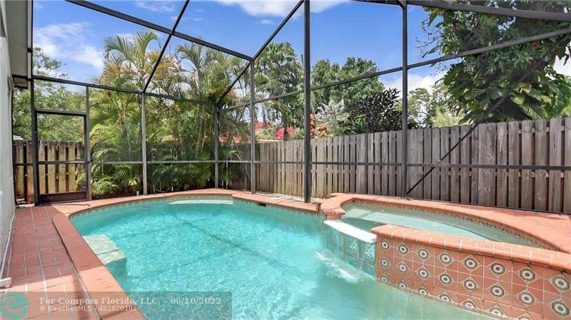 607 SW 15TH Street — Photo 4