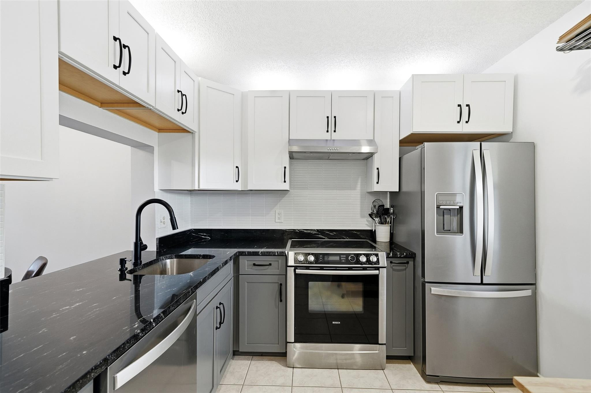 3053 Carambola Circle N Unit 3053 — Photo 5