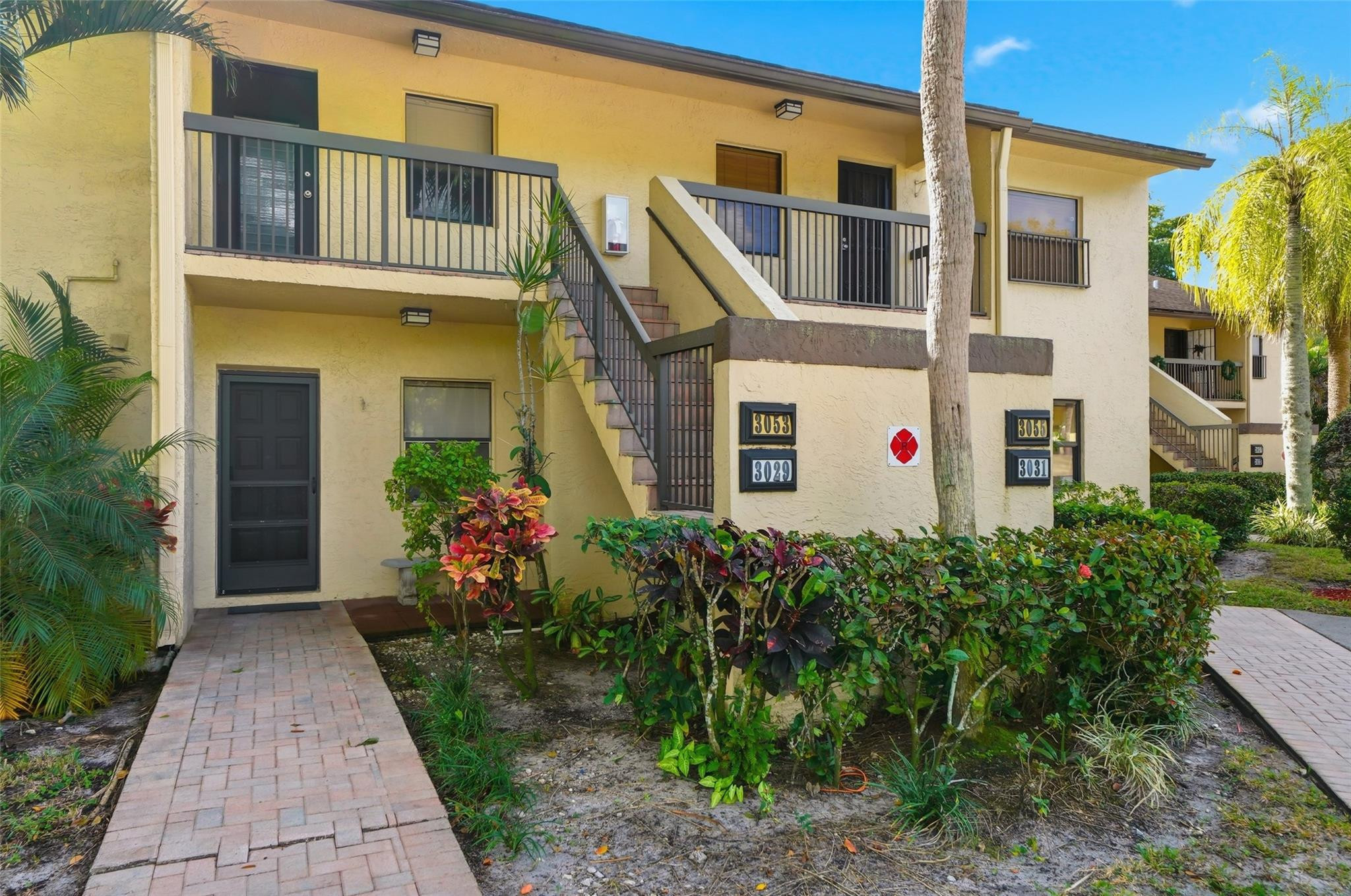 3053 Carambola Circle N Unit 3053 — Photo 2