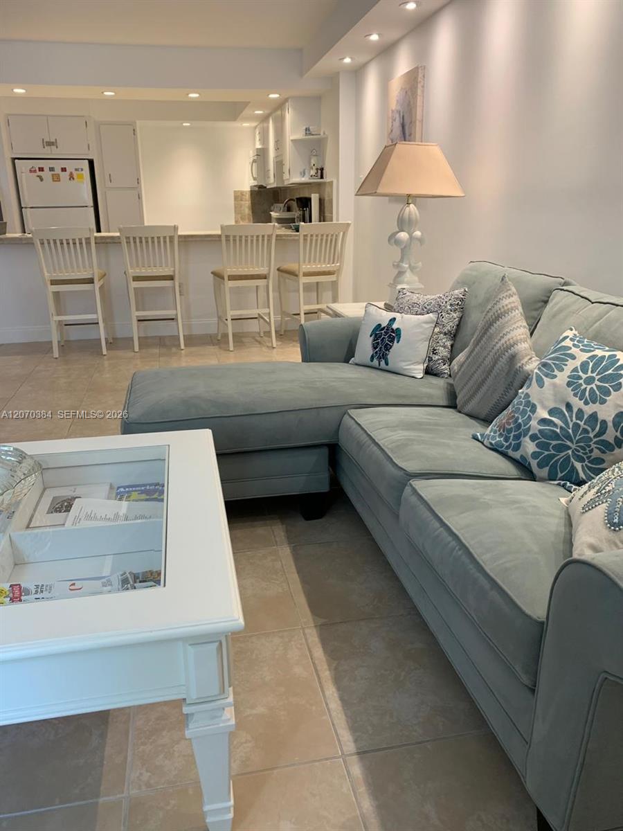 5701 Collins Ave # 311, Miami Beach FL 33140