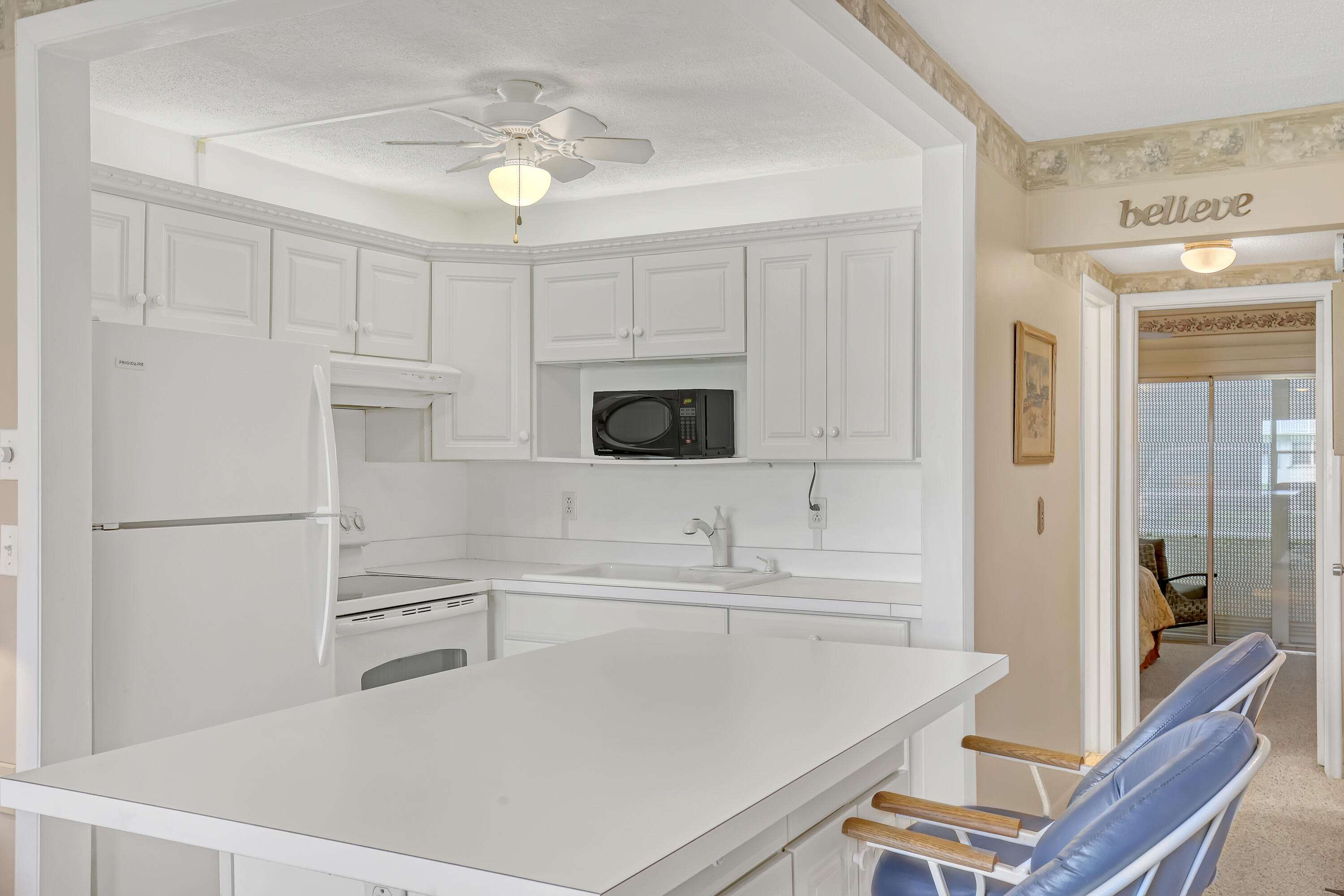 680 Horizon W # 110, Boynton Beach FL 33435