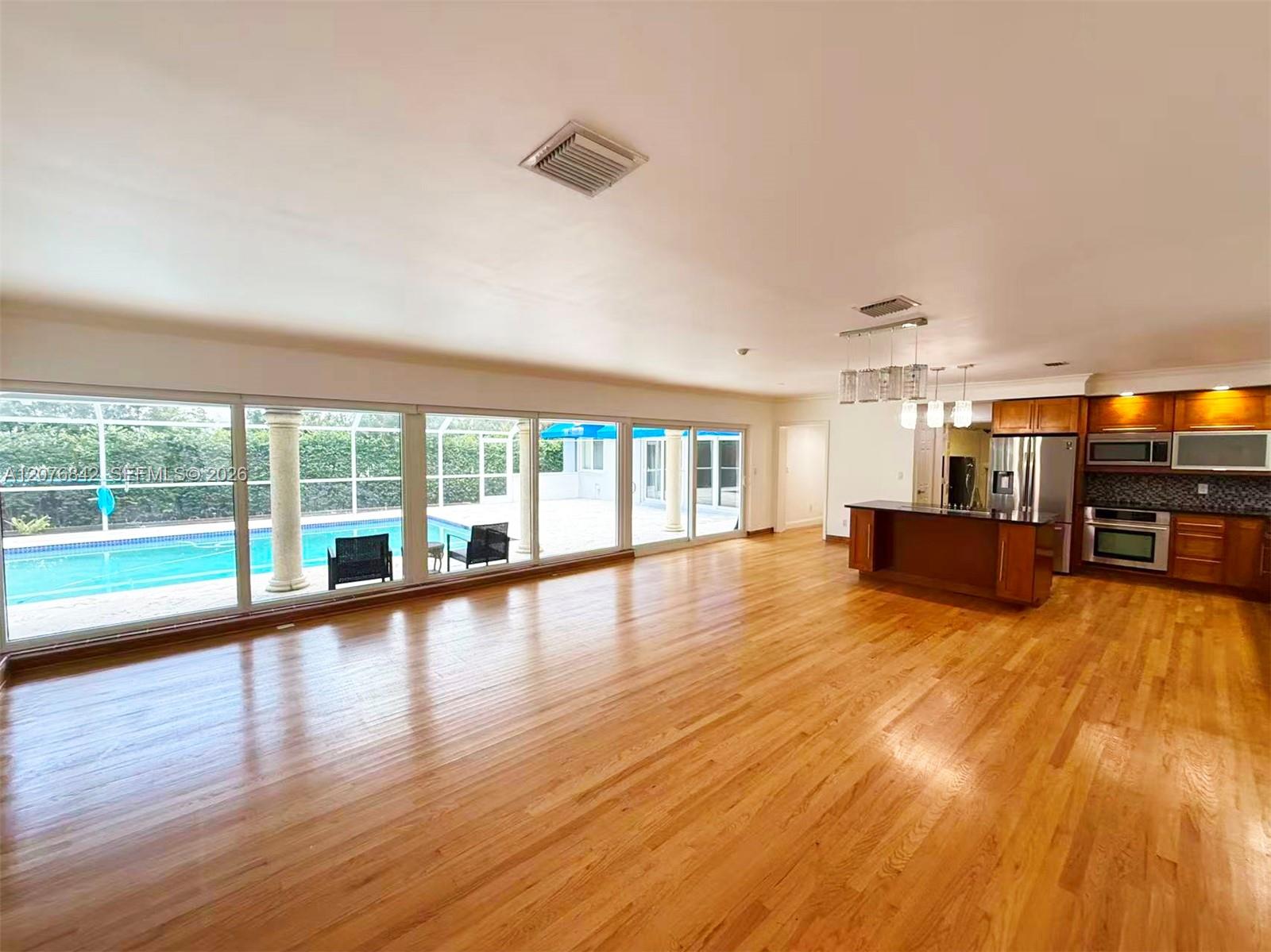 1520 Miller Rd — Photo 5