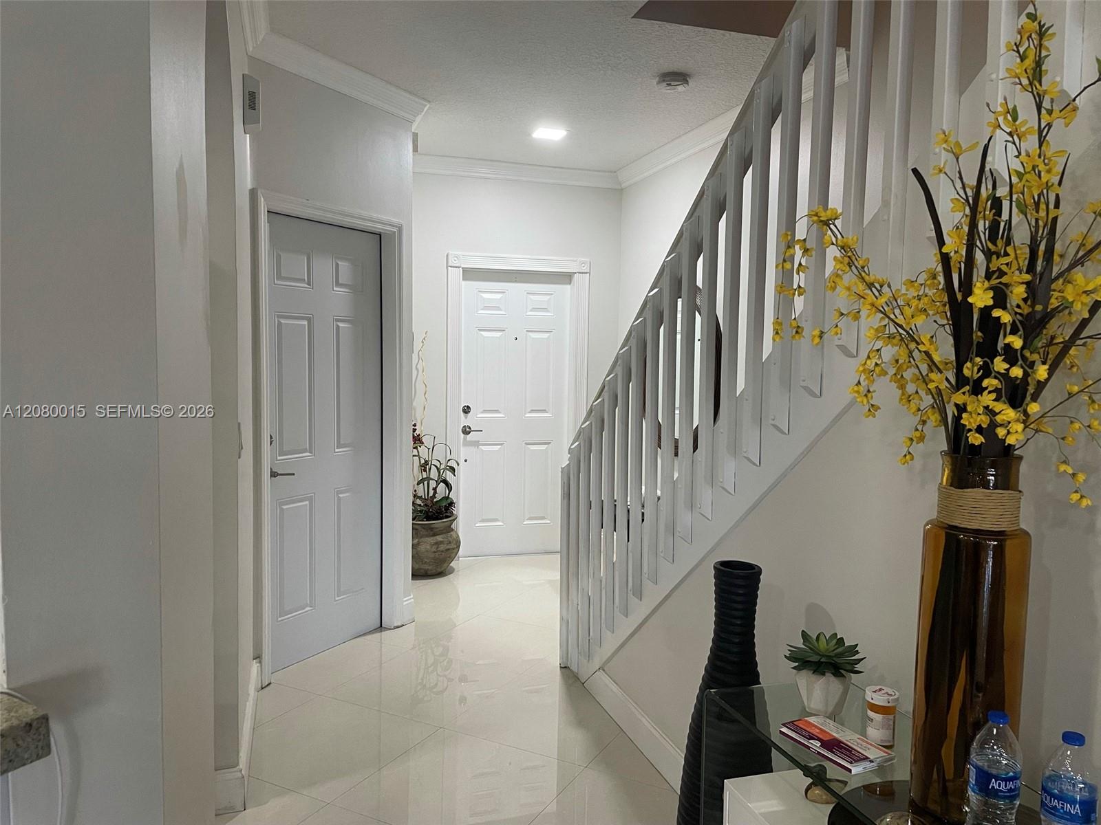 307 SW 120th Ave — Photo 4