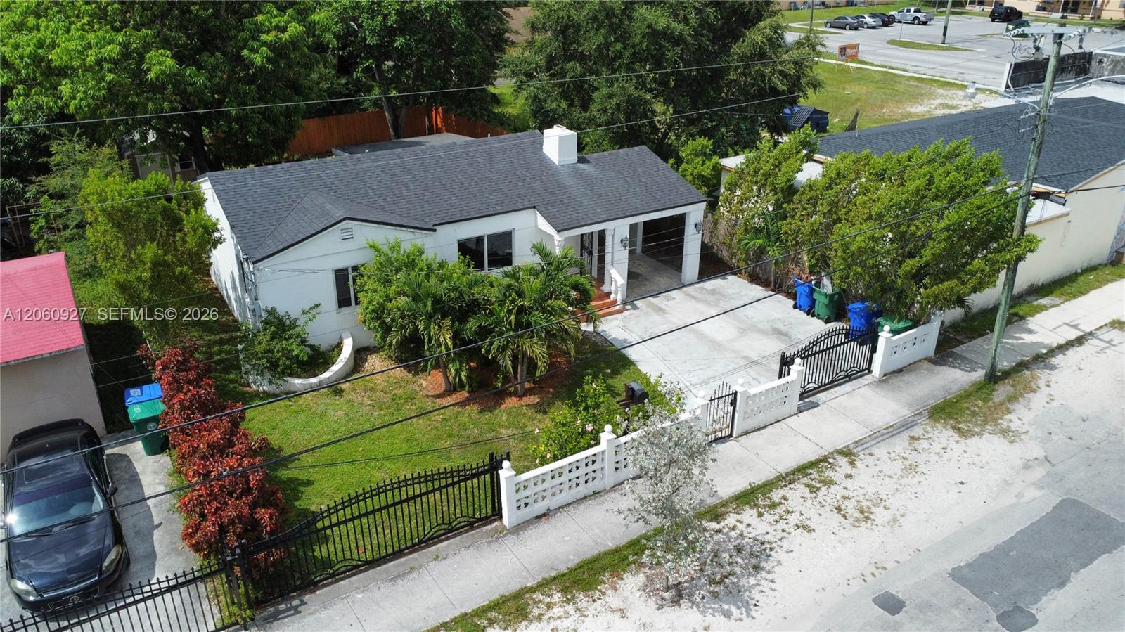 180 NW 67th St, Miami FL 33150