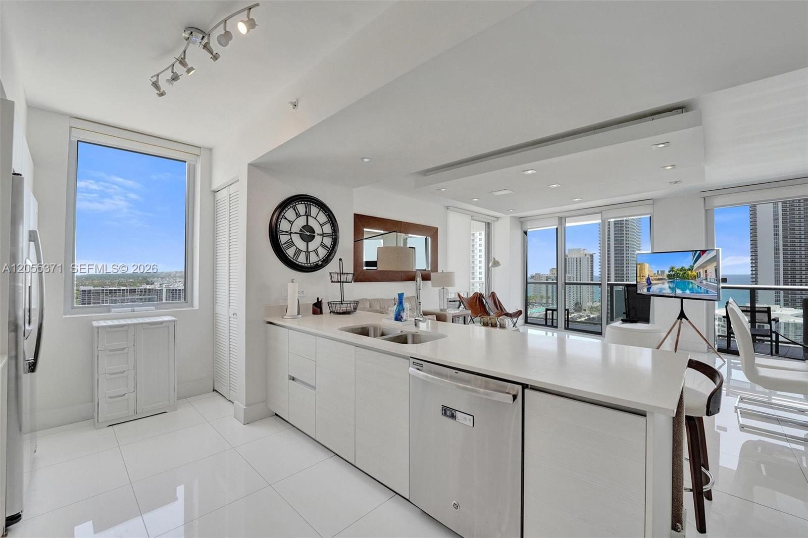 2600 E Hallandale Beach Blvd # T1902, Hallandale Beach FL 33009