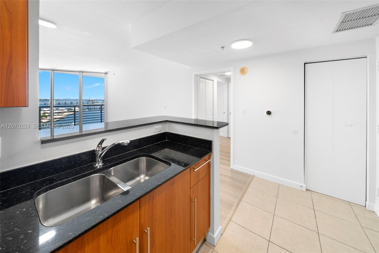 335 S Biscayne Blvd # 1910 View 11