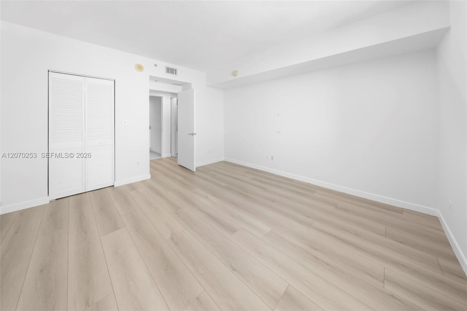 335 S Biscayne Blvd # 1910 View 12