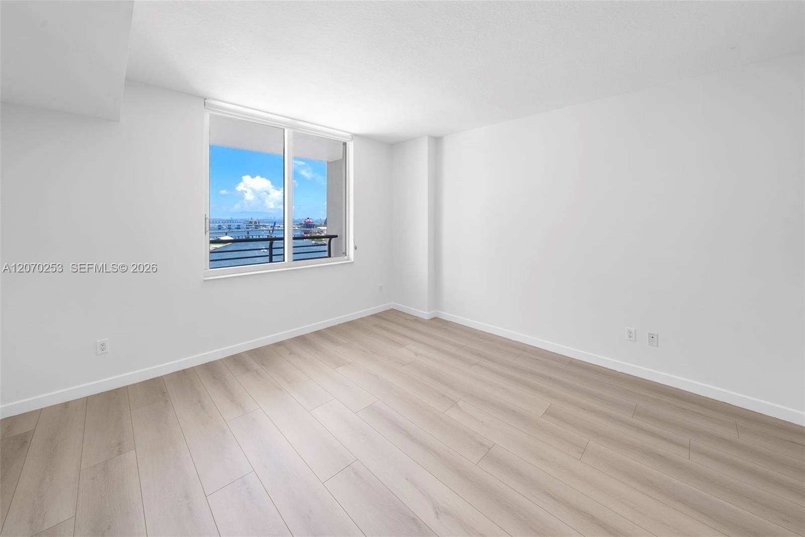 335 S Biscayne Blvd # 1910 View 13