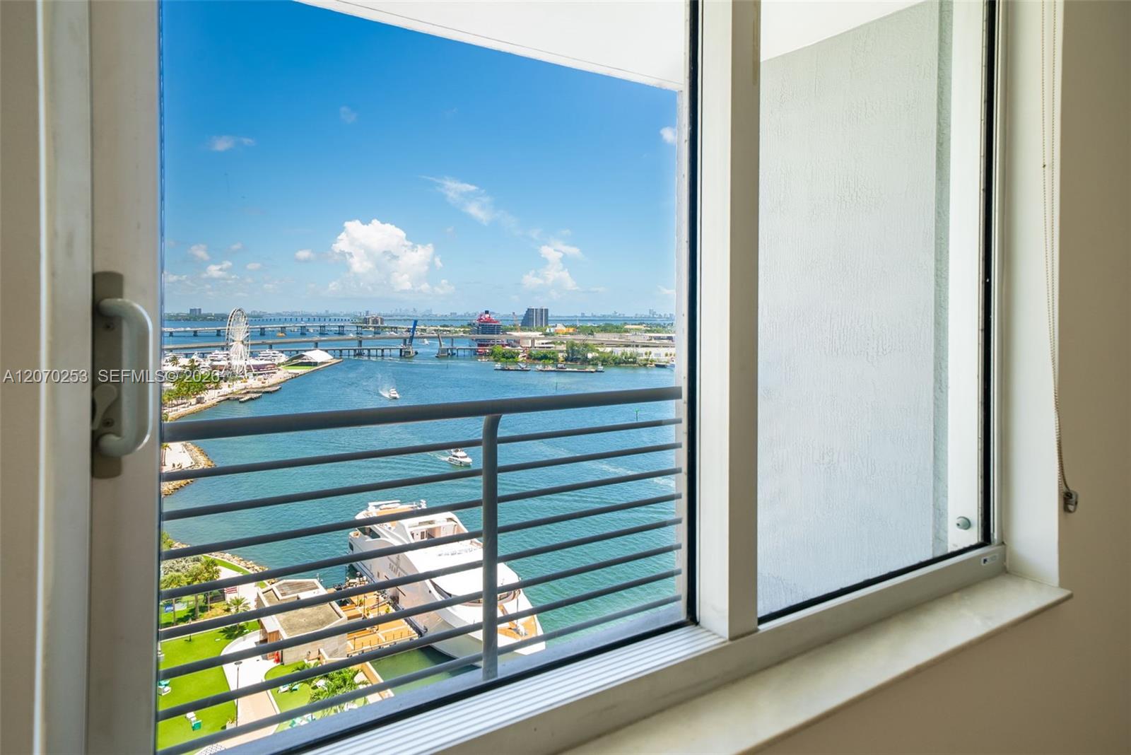 335 S Biscayne Blvd # 1910 View 14