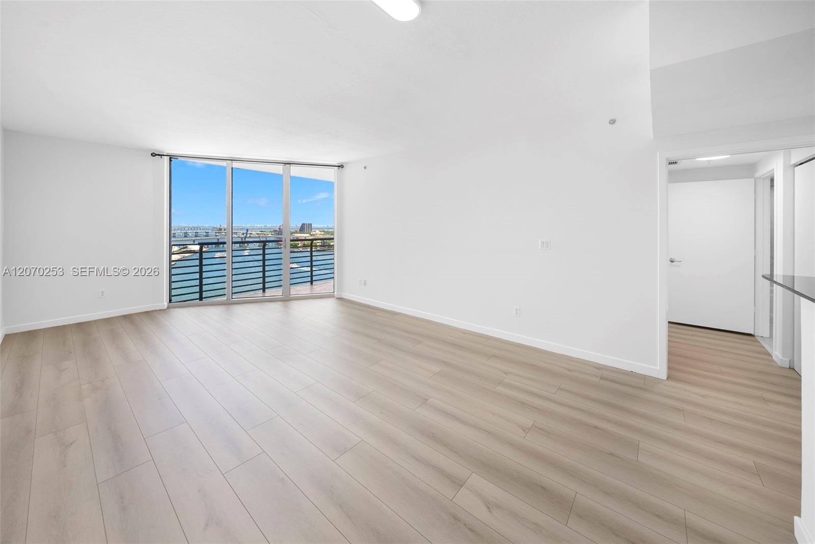 335 S Biscayne Blvd # 1910 View 2
