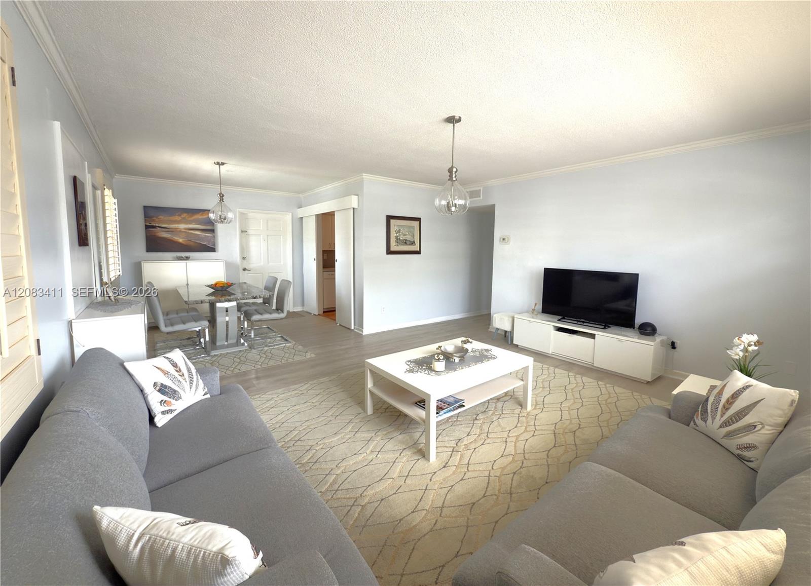 2340 NE 9th St # 210 — Photo 5