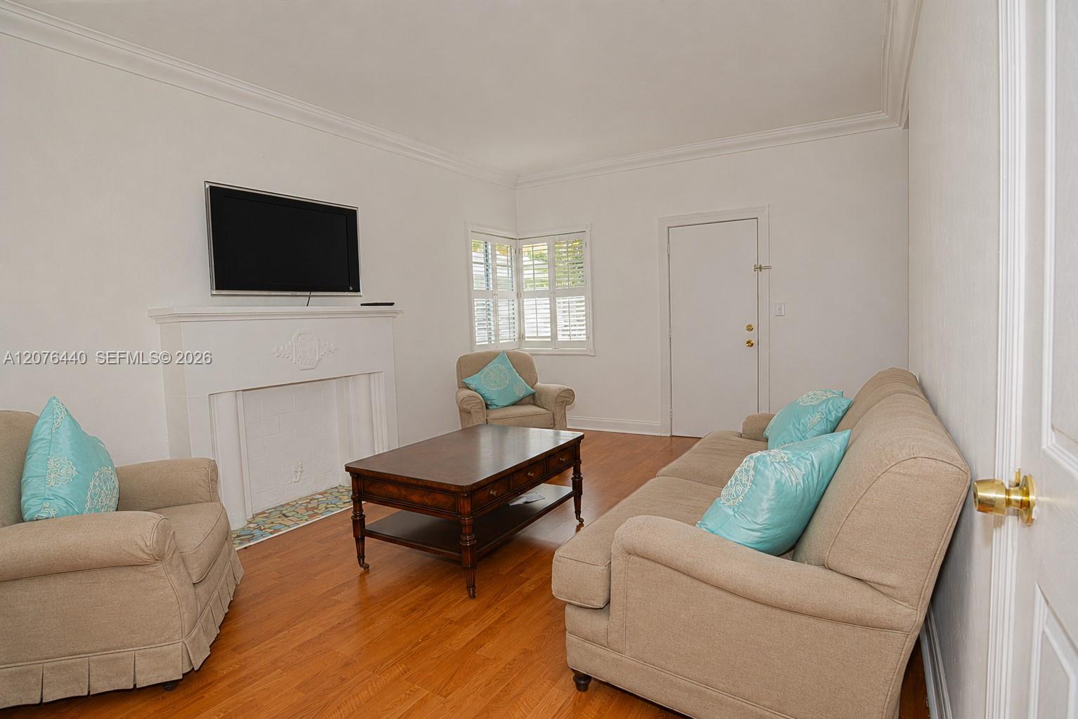 1341 Meridian Ave # 206, Miami Beach FL 33139