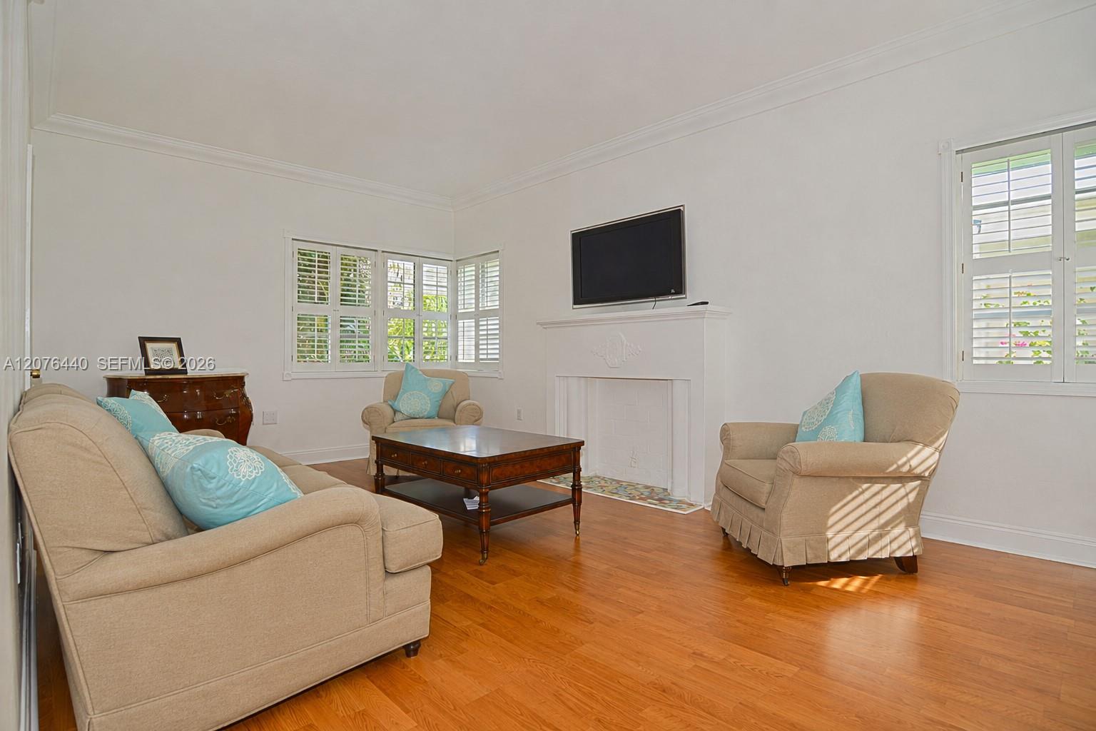 1341 Meridian Ave # 206 — Photo 2