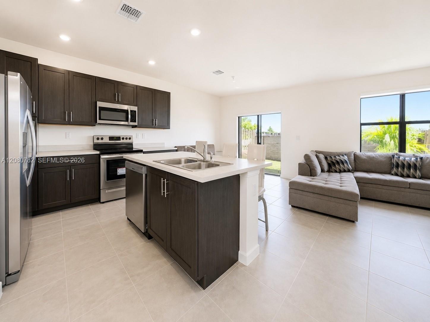 10153 SW 231st Ln — Photo 3