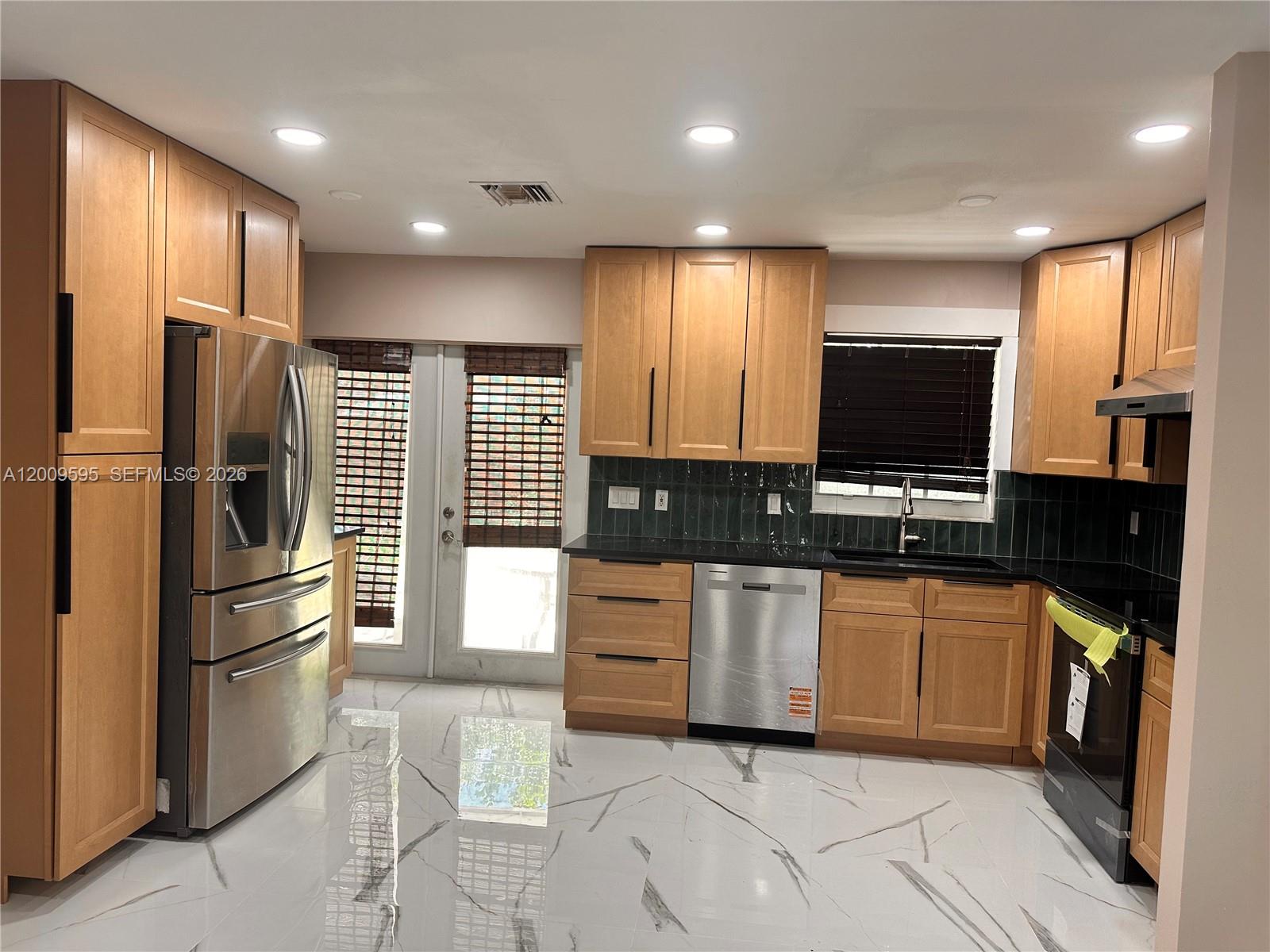 3614 Everglades Rd, Palm Beach Gardens FL 33410
