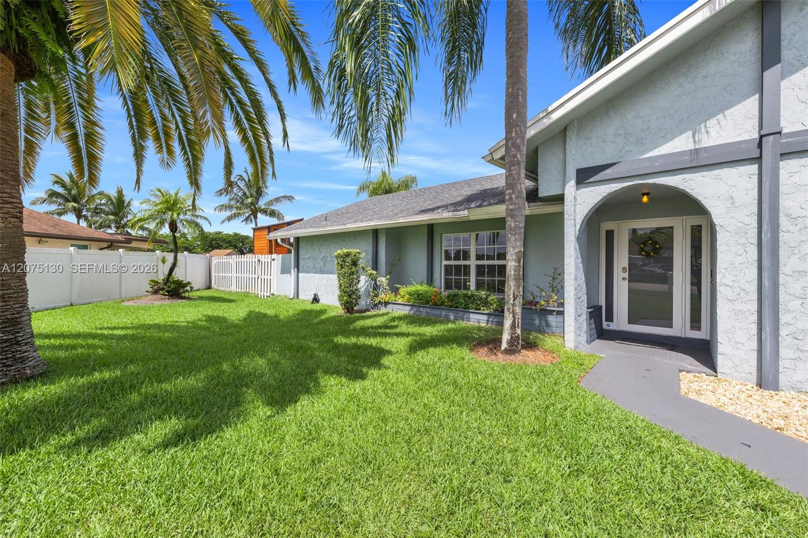 1151 NW 78th Ter, Plantation FL 33322