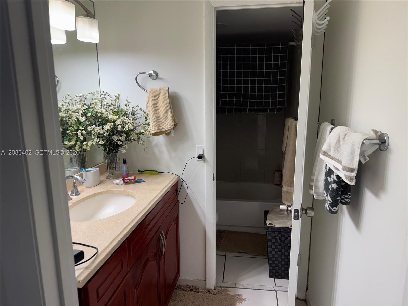5050 NW 7th St # 604 — Photo 3
