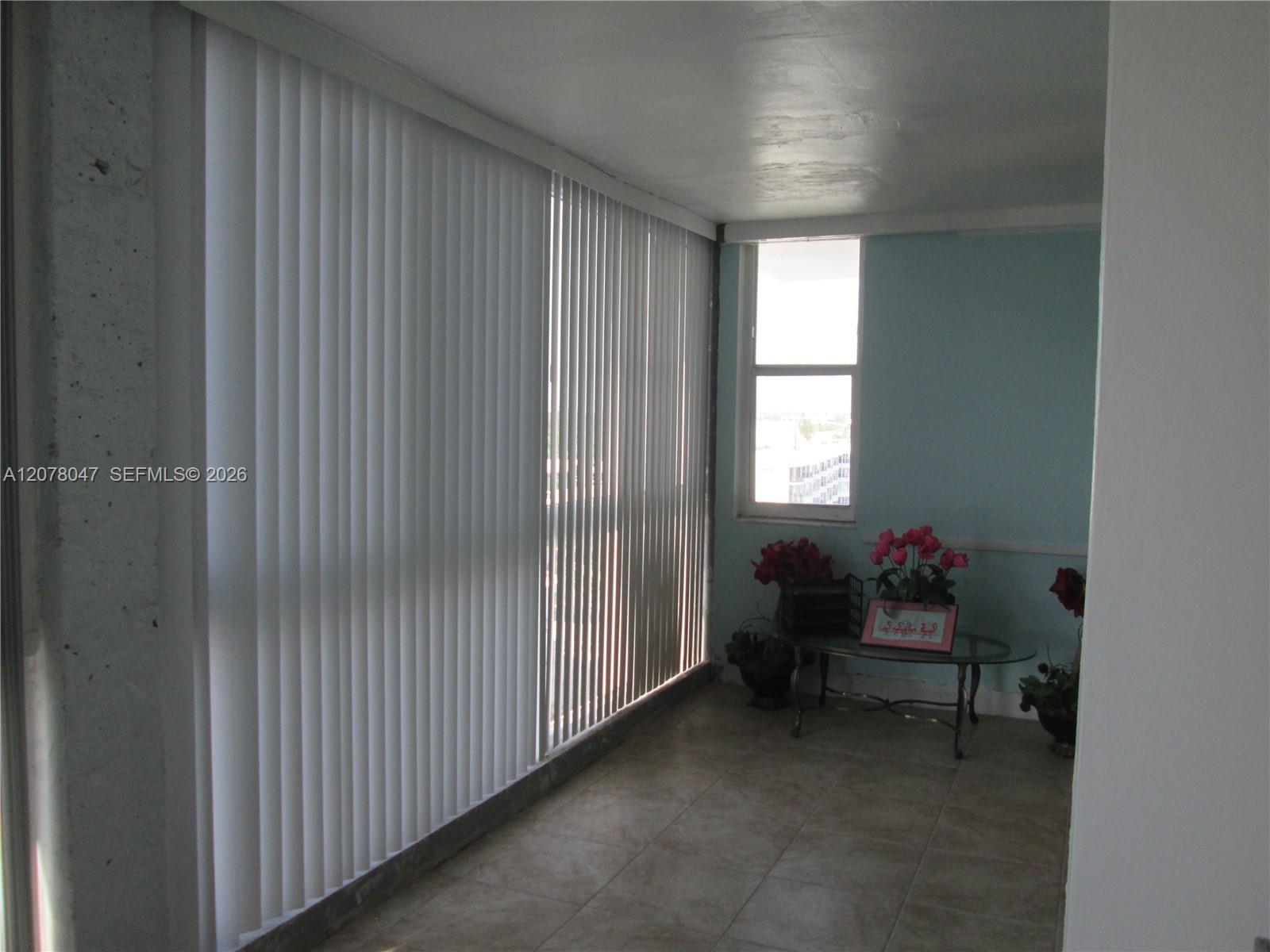 3100 NE 49th St # 1106 — Photo 2