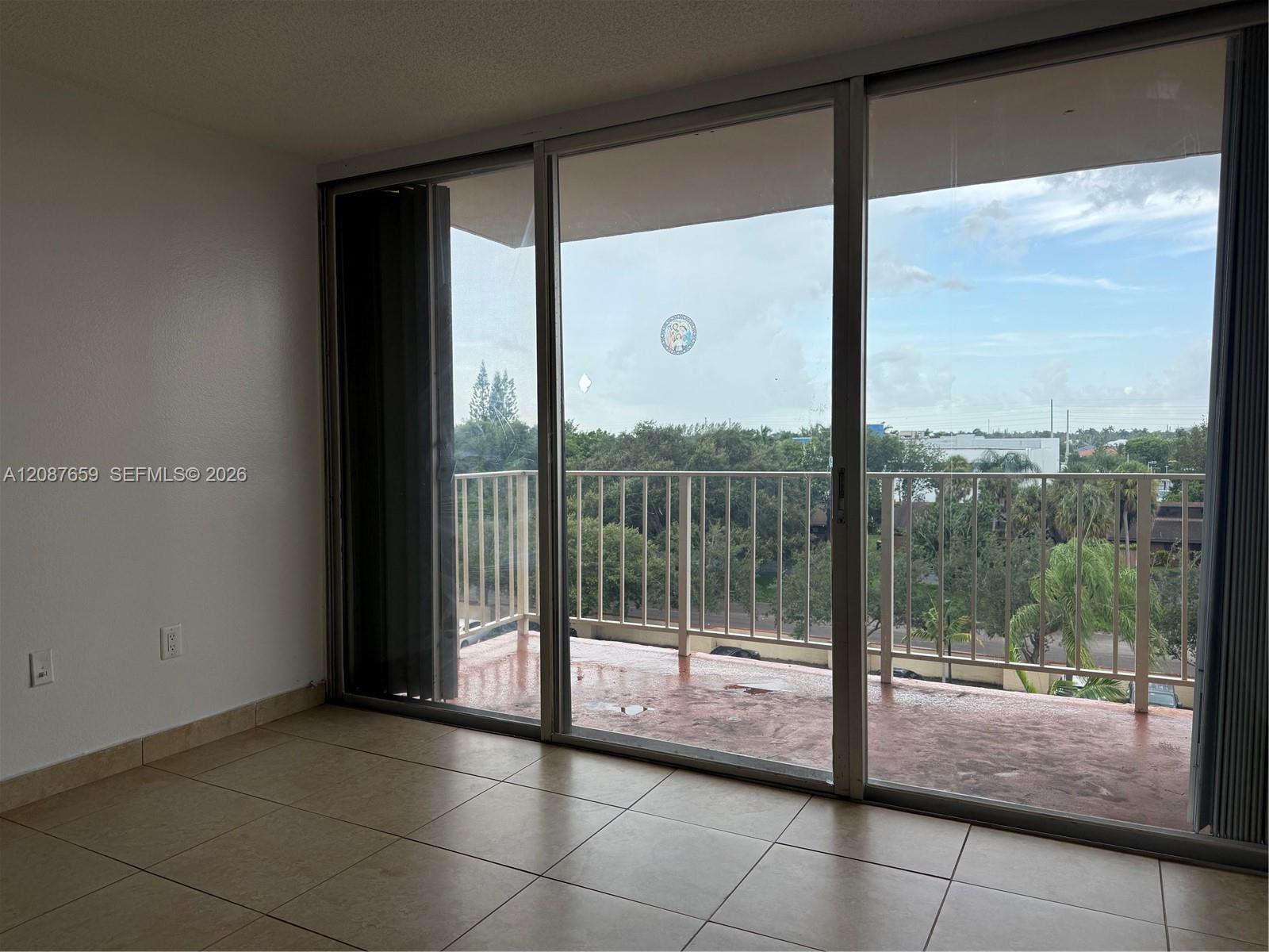 13120 SW 92nd Ave # 520 — Photo 2