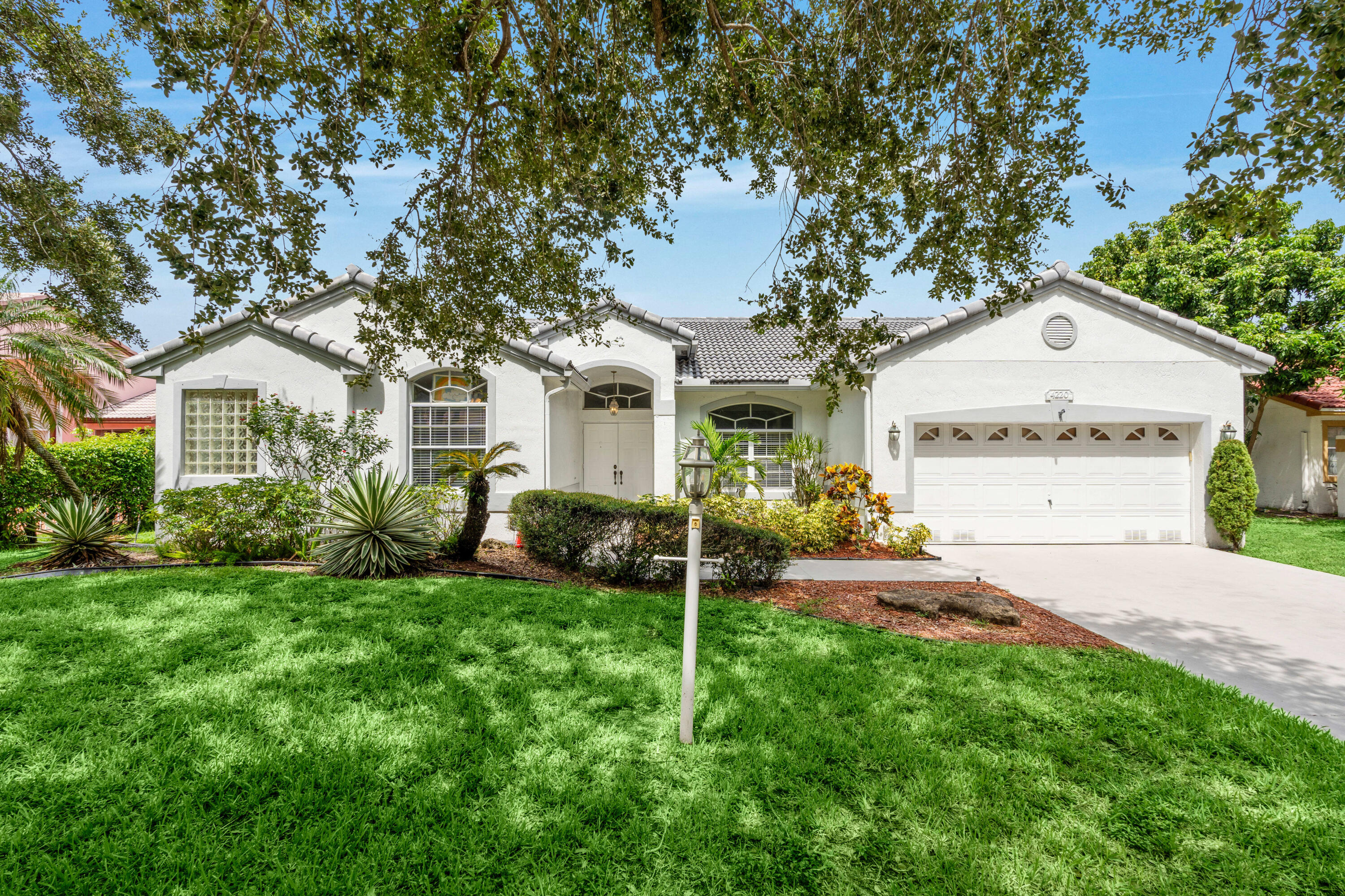 4220 NW 90TH Terrace, Coral Springs FL 33065