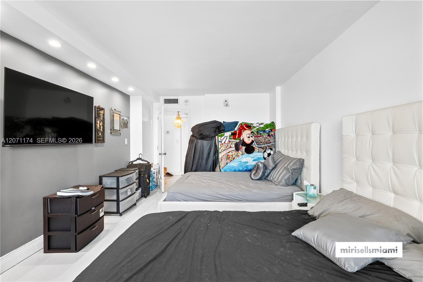 301 174th St # 1901 View 11