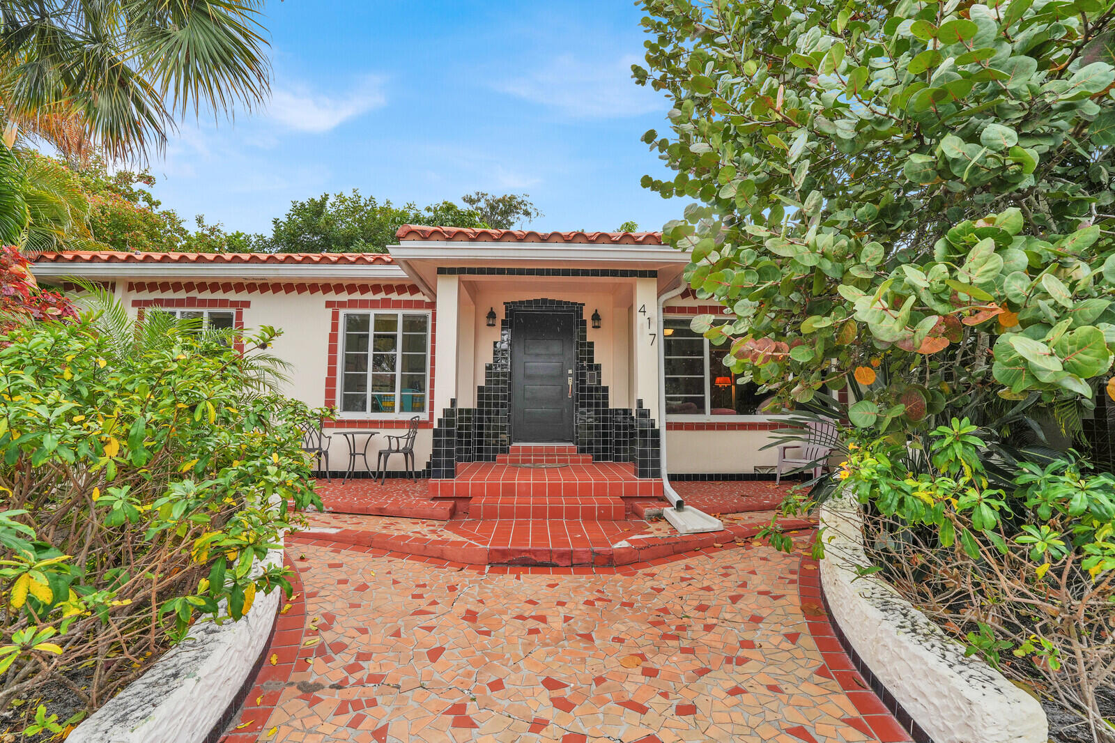 417 N 12th Avenue N, Lake Worth FL 33460