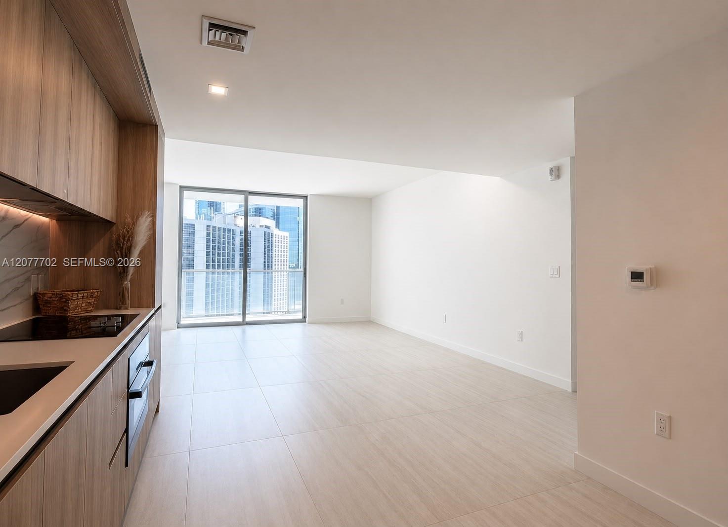 77 SE 5th St # 1903 — Photo 3