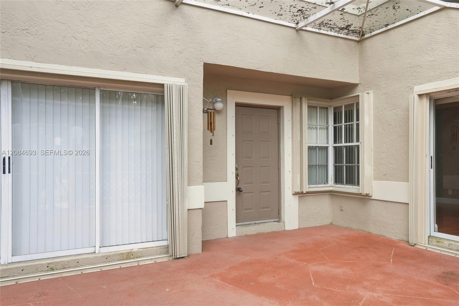10922 Chandler Dr — Photo 4