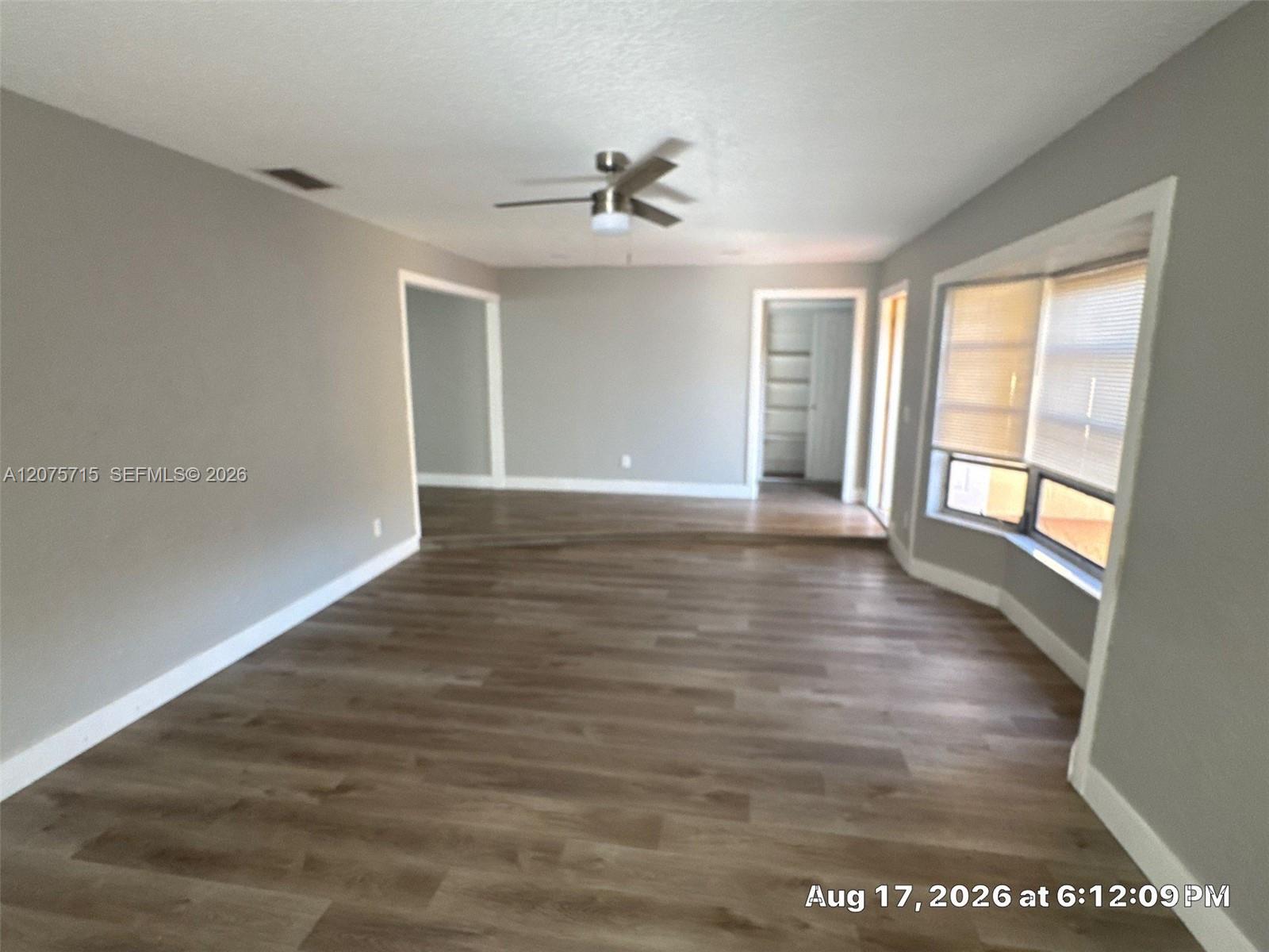 9401 NW 20th St — Photo 2