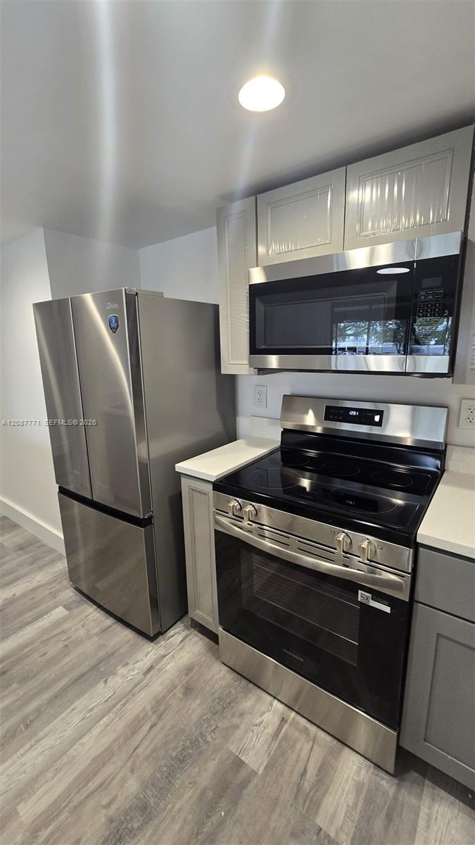16220 NW 2nd Ave # 211, Miami FL 33169