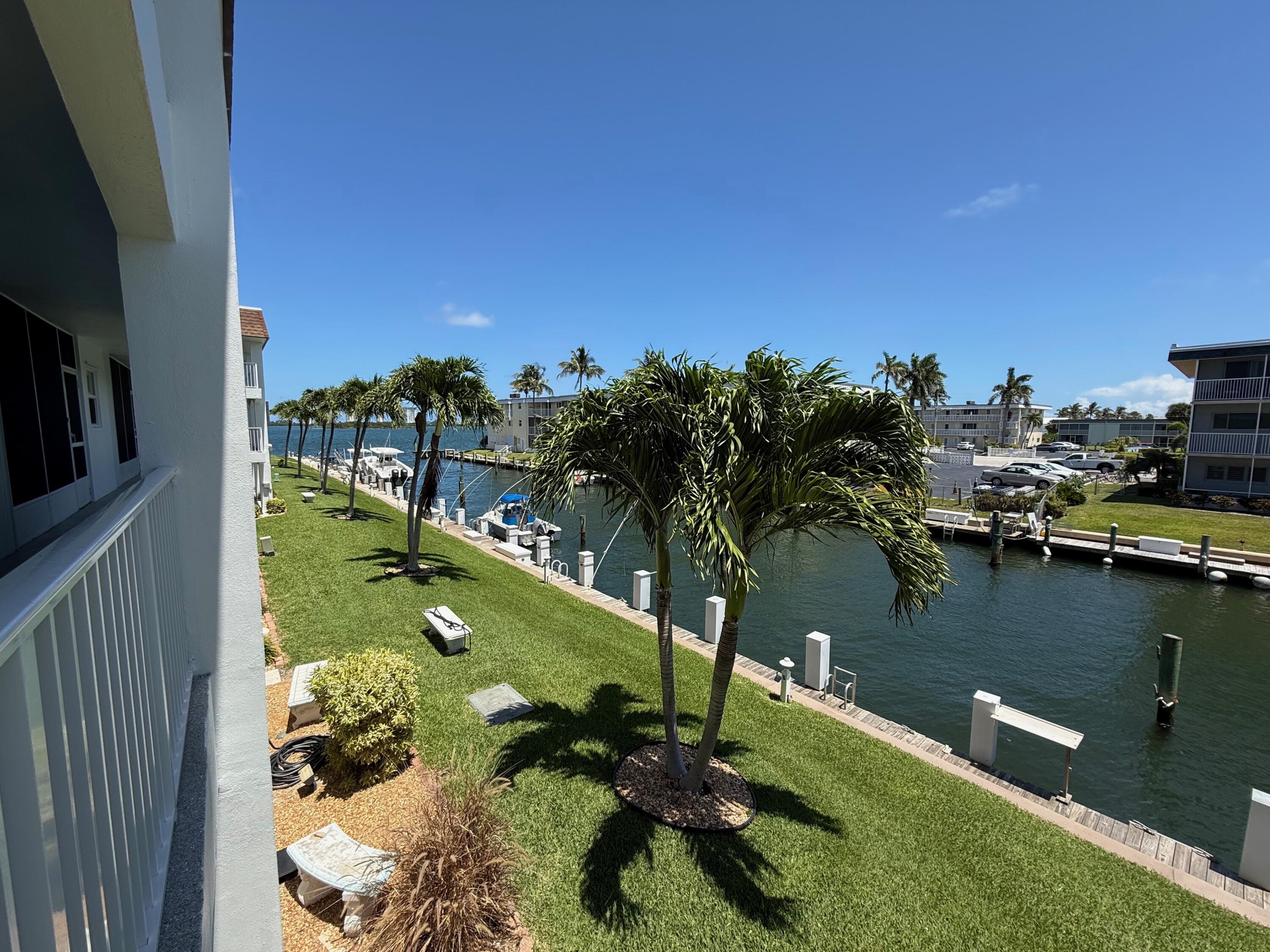 110 Shore Court # 209, North Palm Beach FL 33408