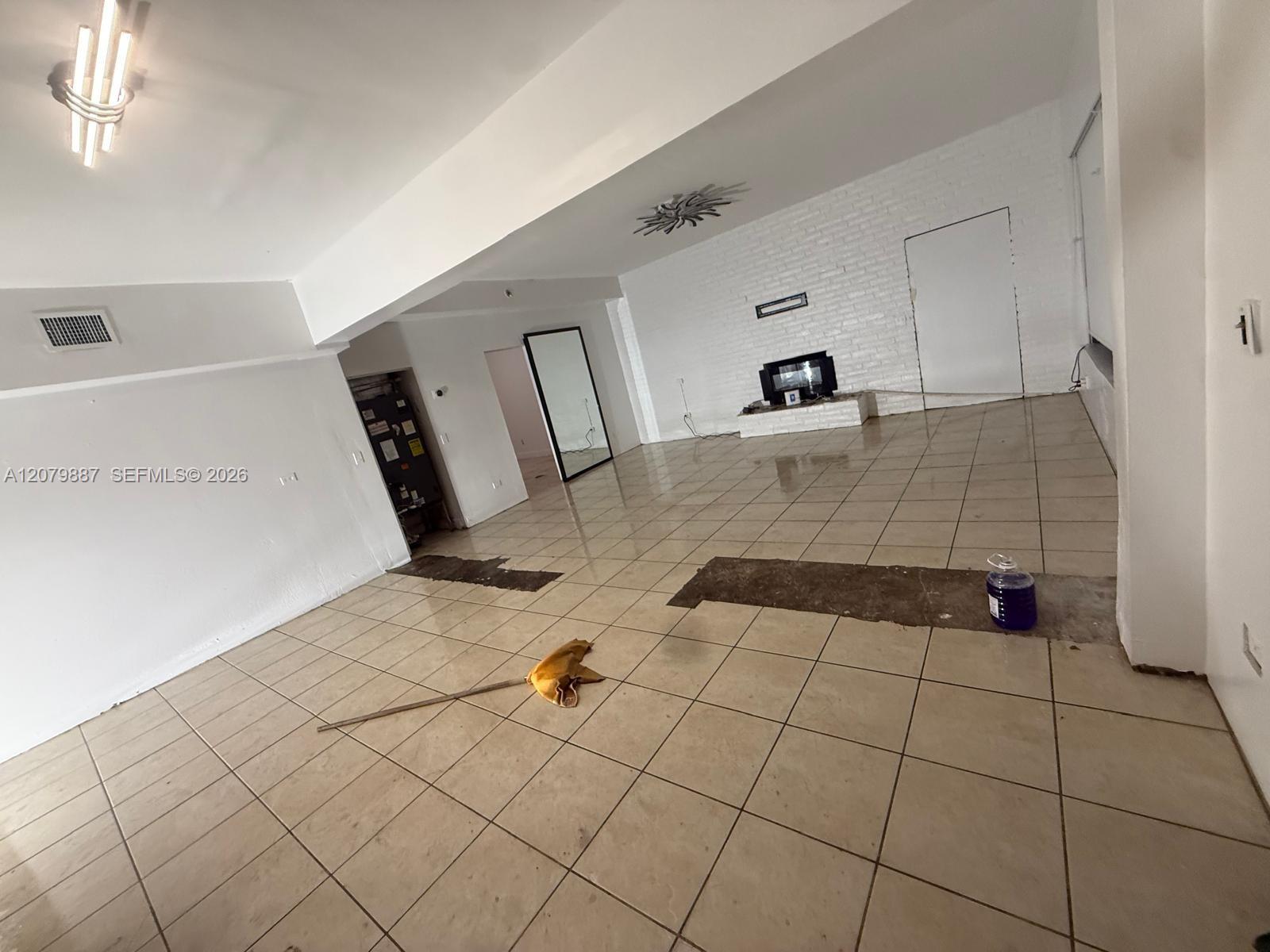 14800 NW 2nd Ave # B — Photo 2