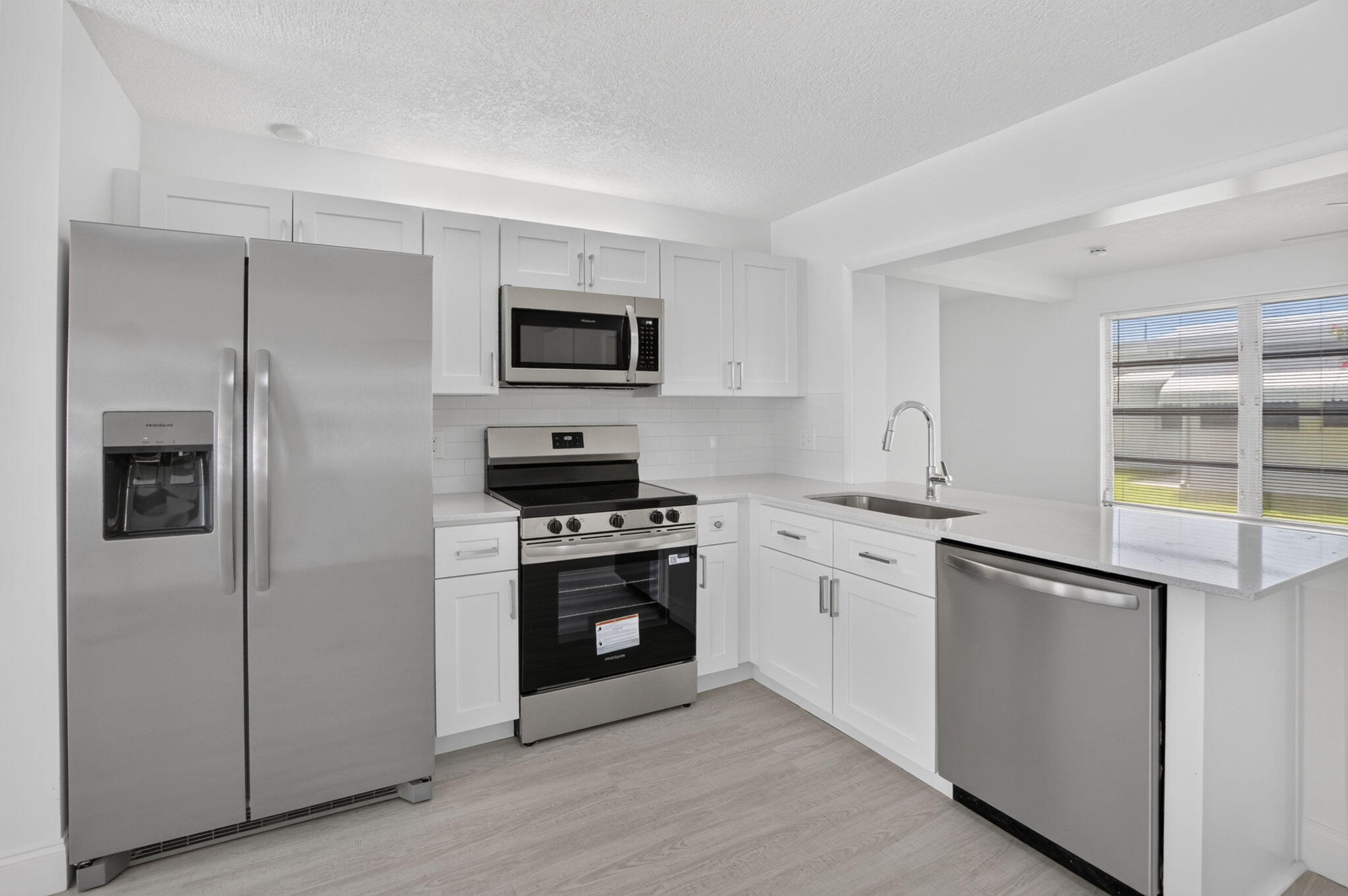 2080 SW 13TH Way — Photo 5