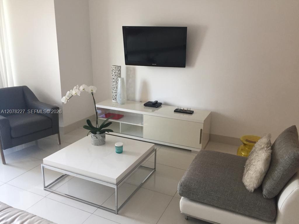 485 Brickell Ave # 1811 — Photo 5