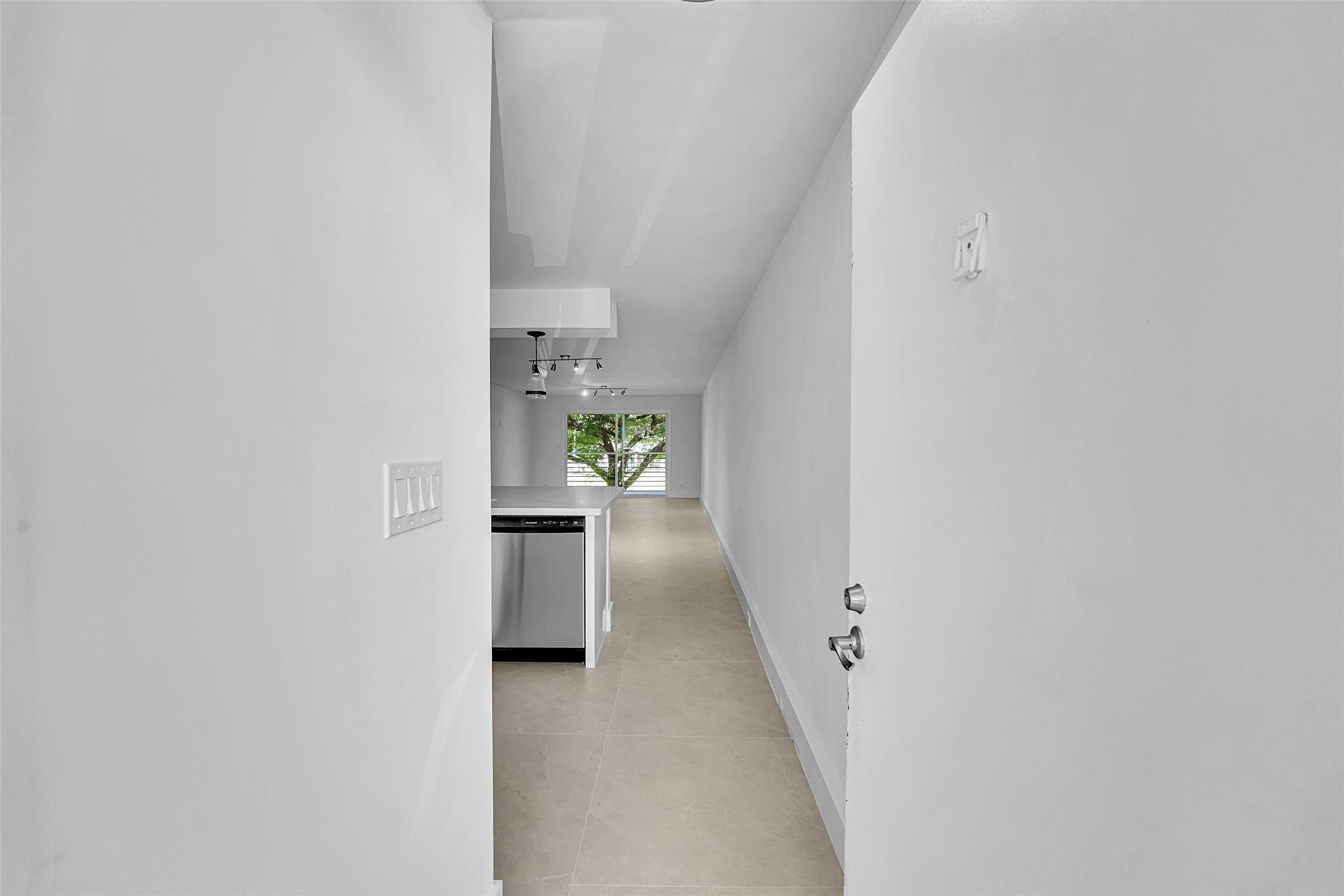 3201 PORTOFINO Point # C2 — Photo 4