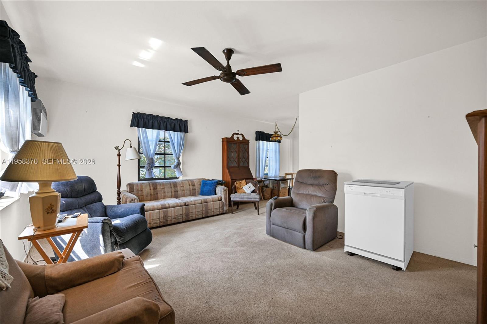 6303 SW 43rd St — Photo 5