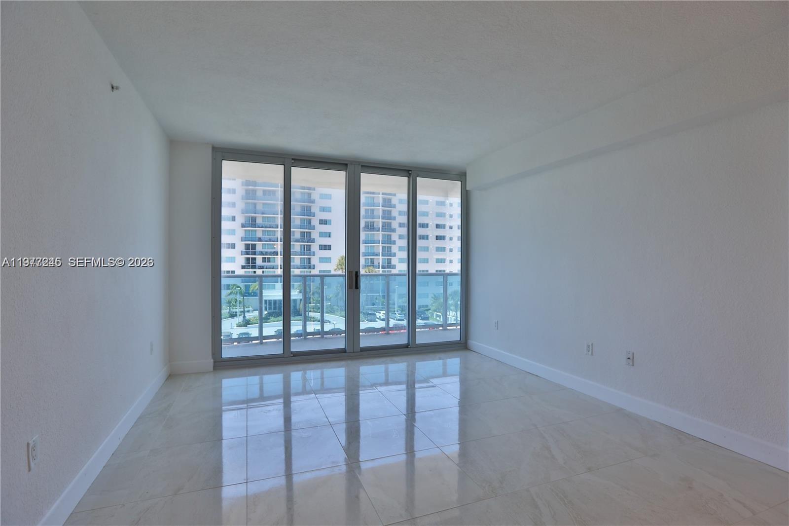 7501 E Treasure Dr # 4K — Photo 5