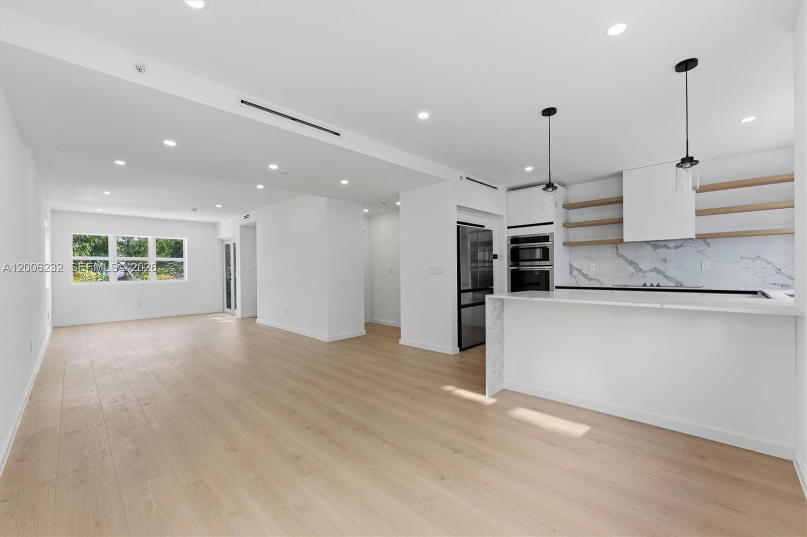 824 SE 12th Ct # 850 — Photo 3