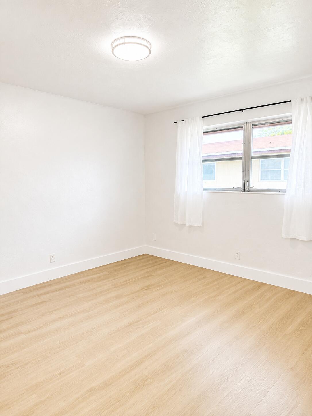 2738 FILLMORE Street — Photo 5