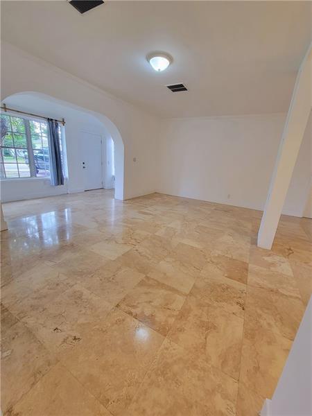 2531 FUNSTON Street — Photo 4