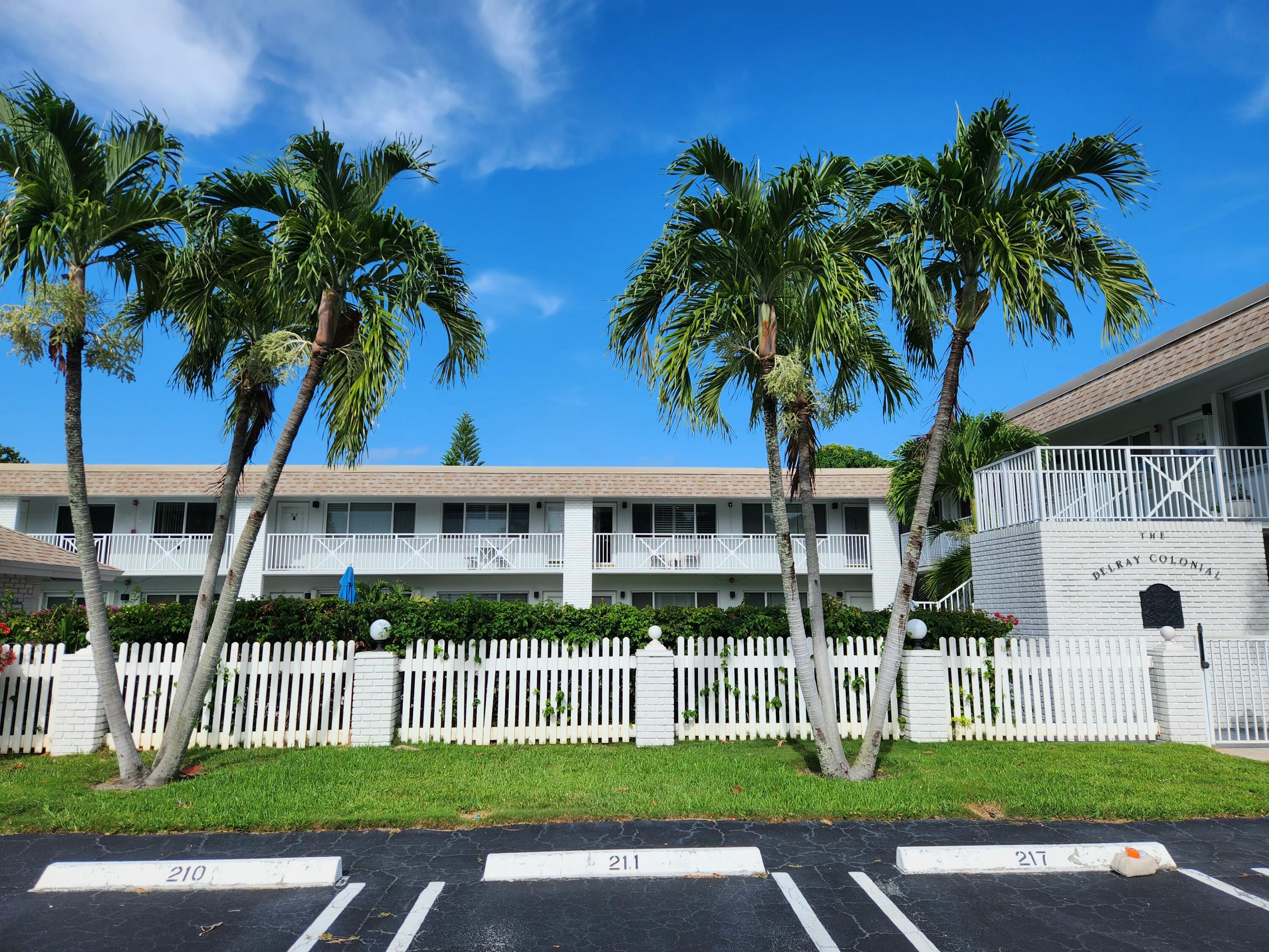 1001 NE 8th Avenue # 212, Delray Beach FL 33483