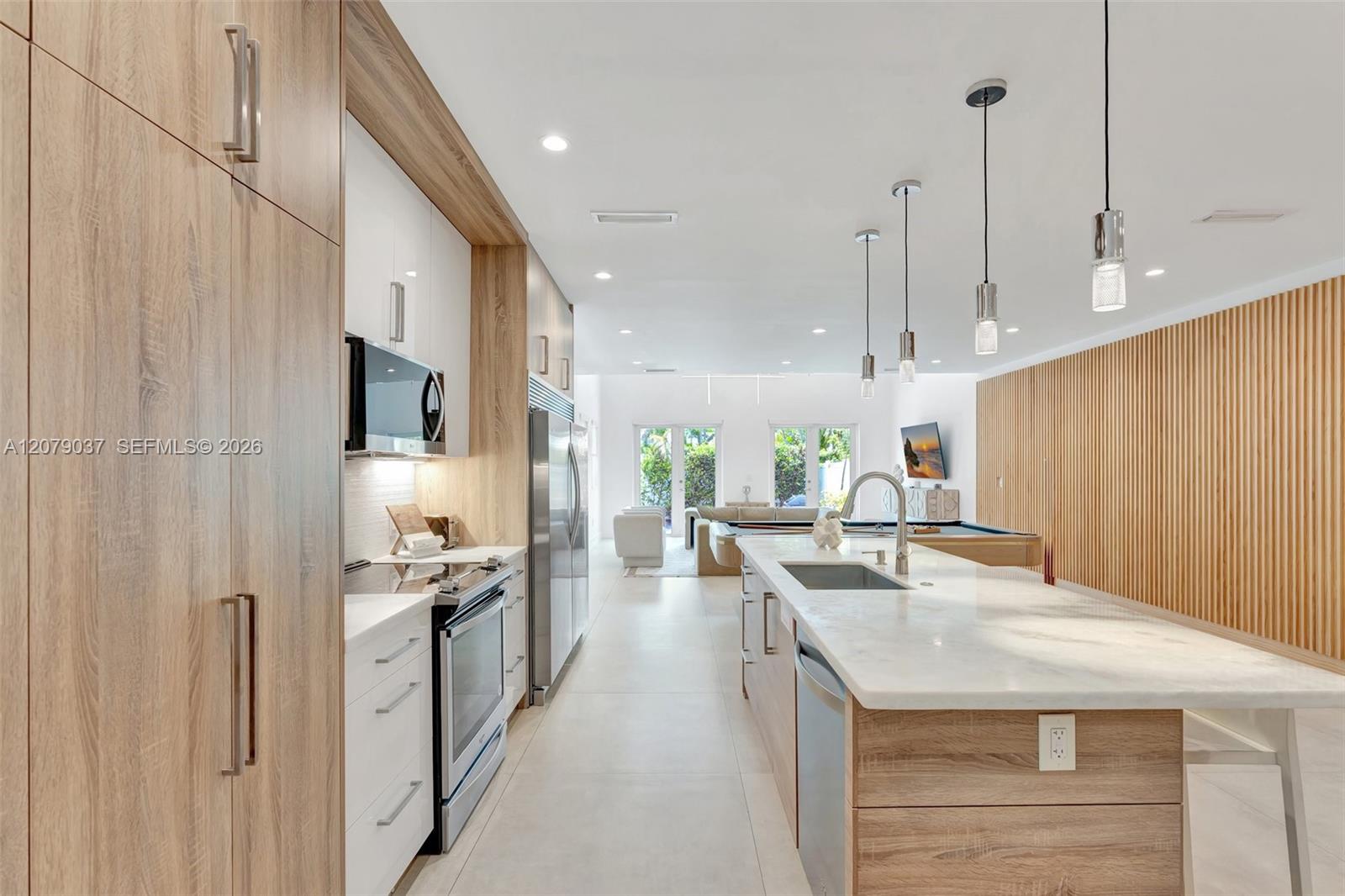 617 NE 14th Ave — Photo 5