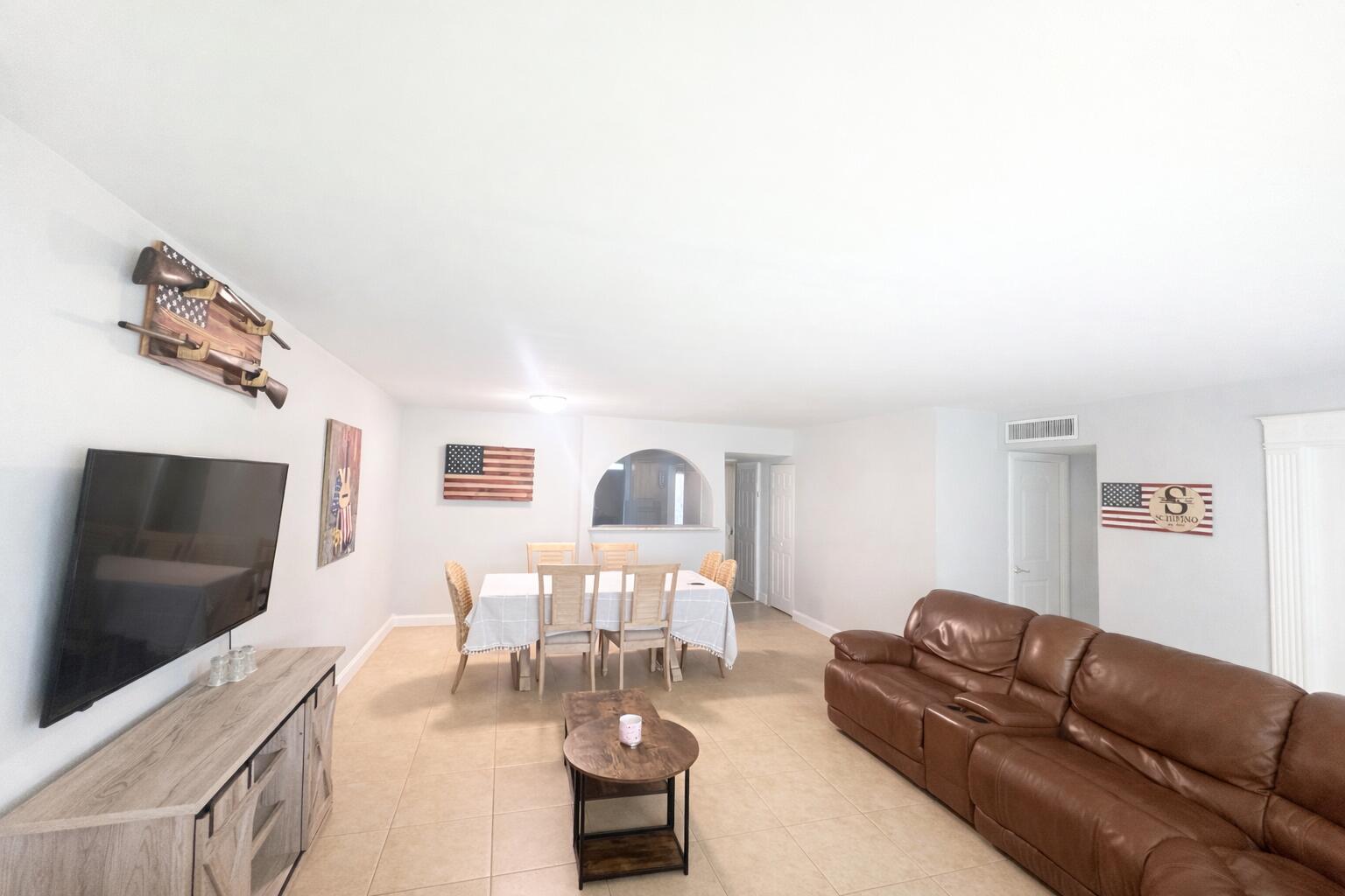 4052 N Pine Island Road # 1c, Sunrise FL 33351