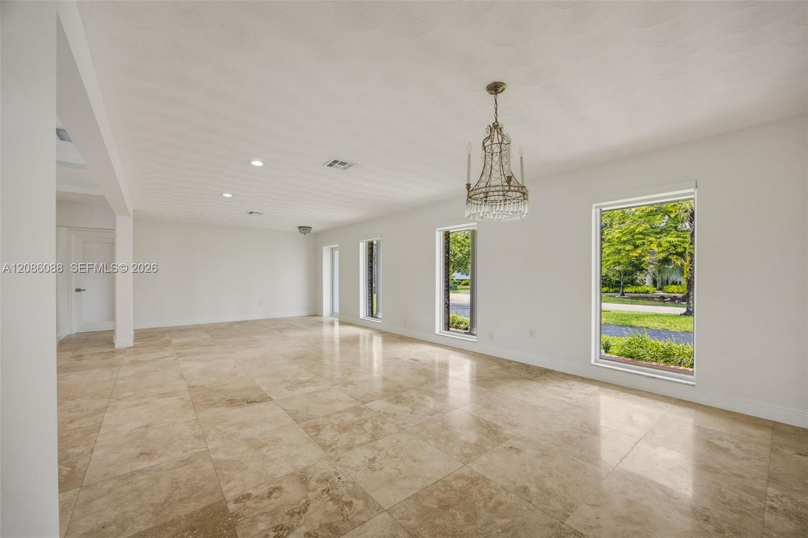 13240 SW 70th Ave — Photo 5