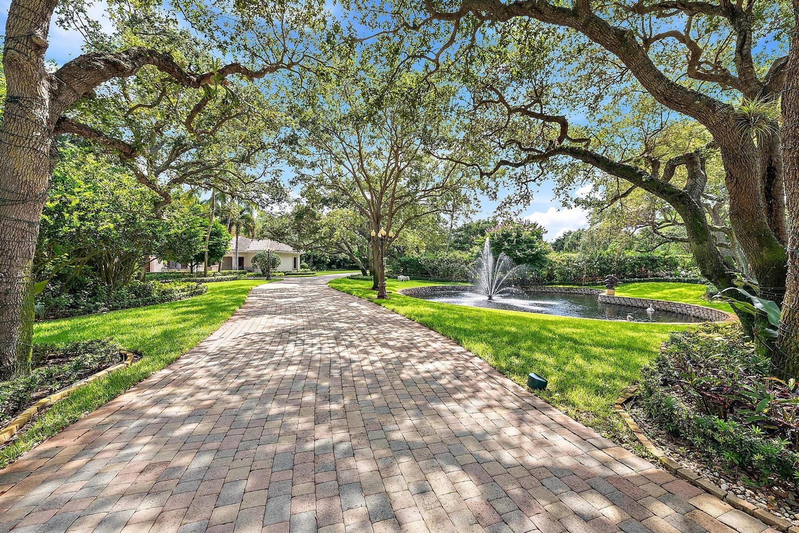 2330 Seven Oaks Ln-105