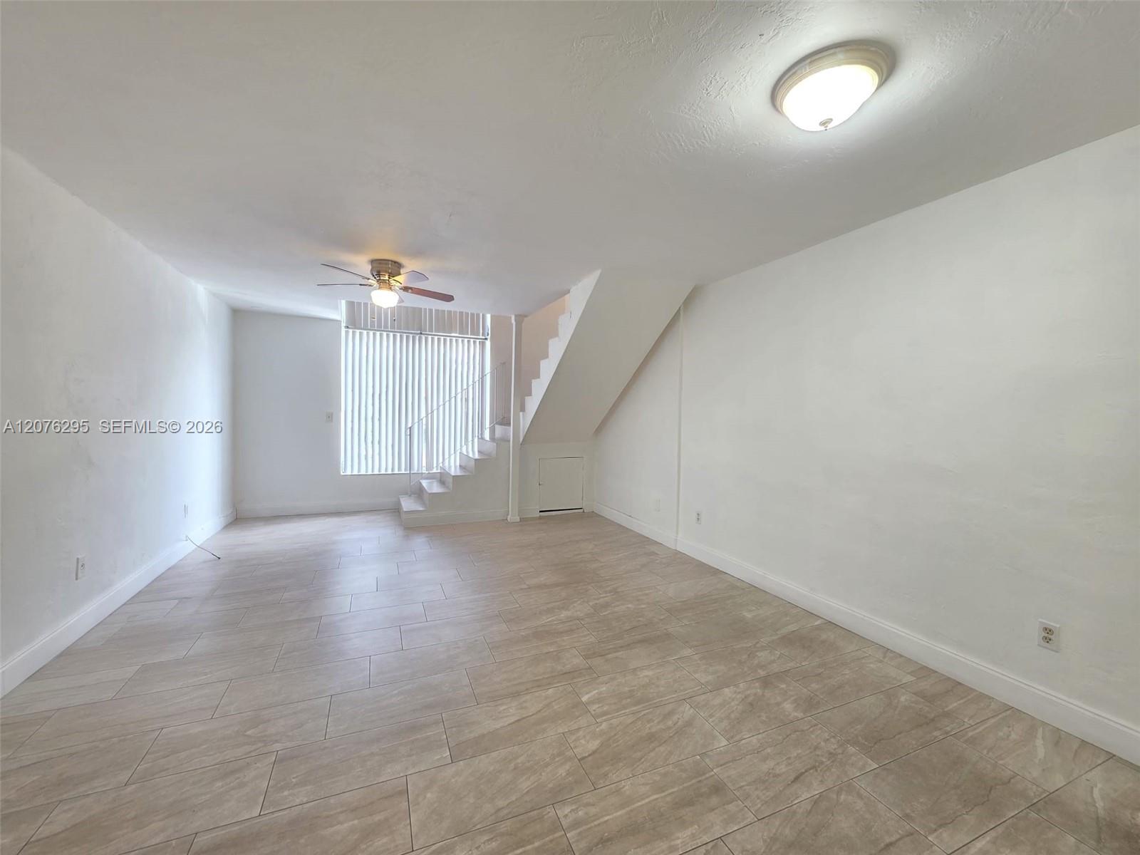 10905 N Kendall Dr # 410 — Photo 2
