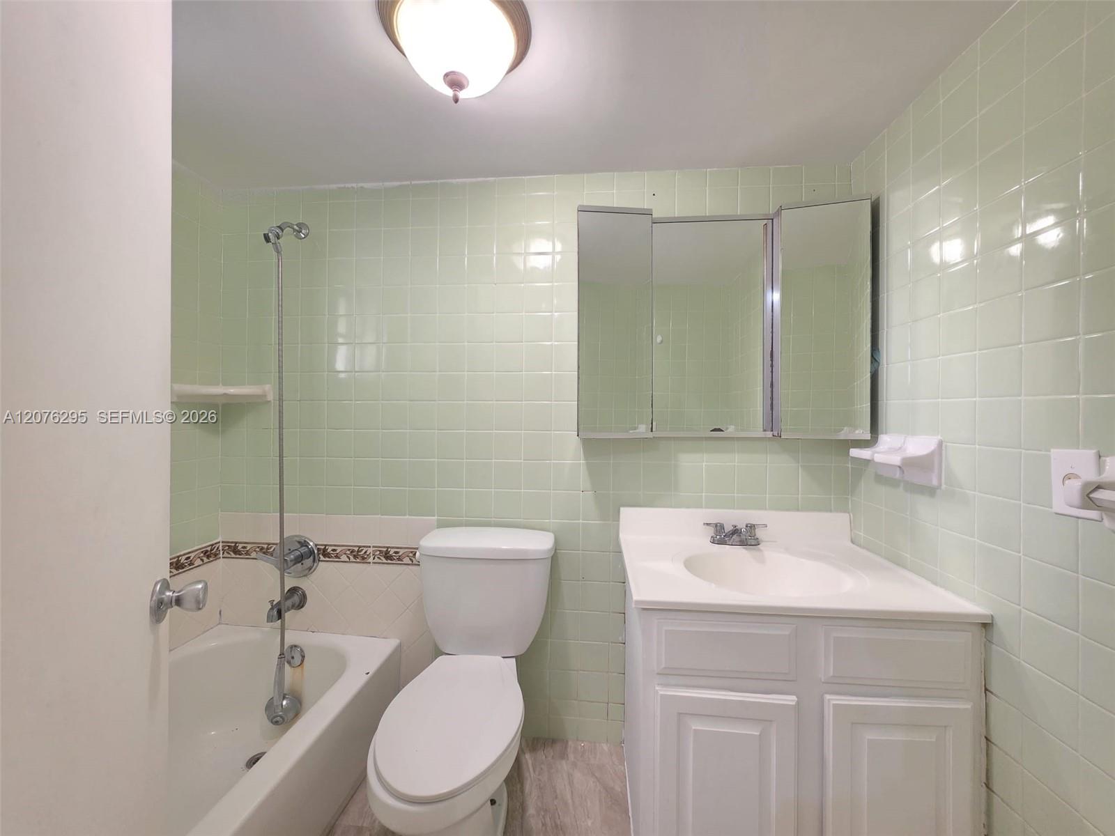 10905 N Kendall Dr # 410 — Photo 5