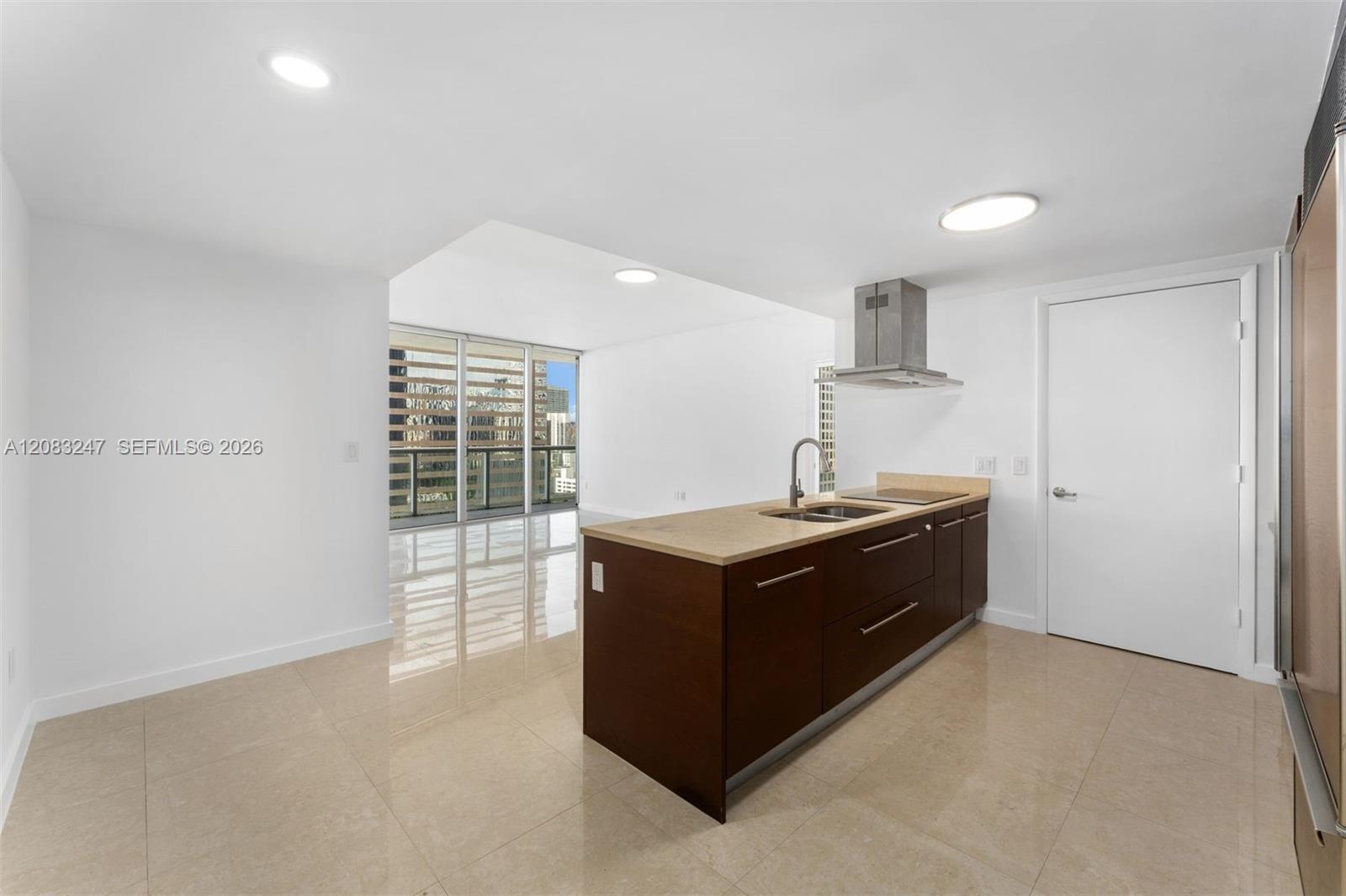 495 Brickell Ave # 1811 — Photo 2