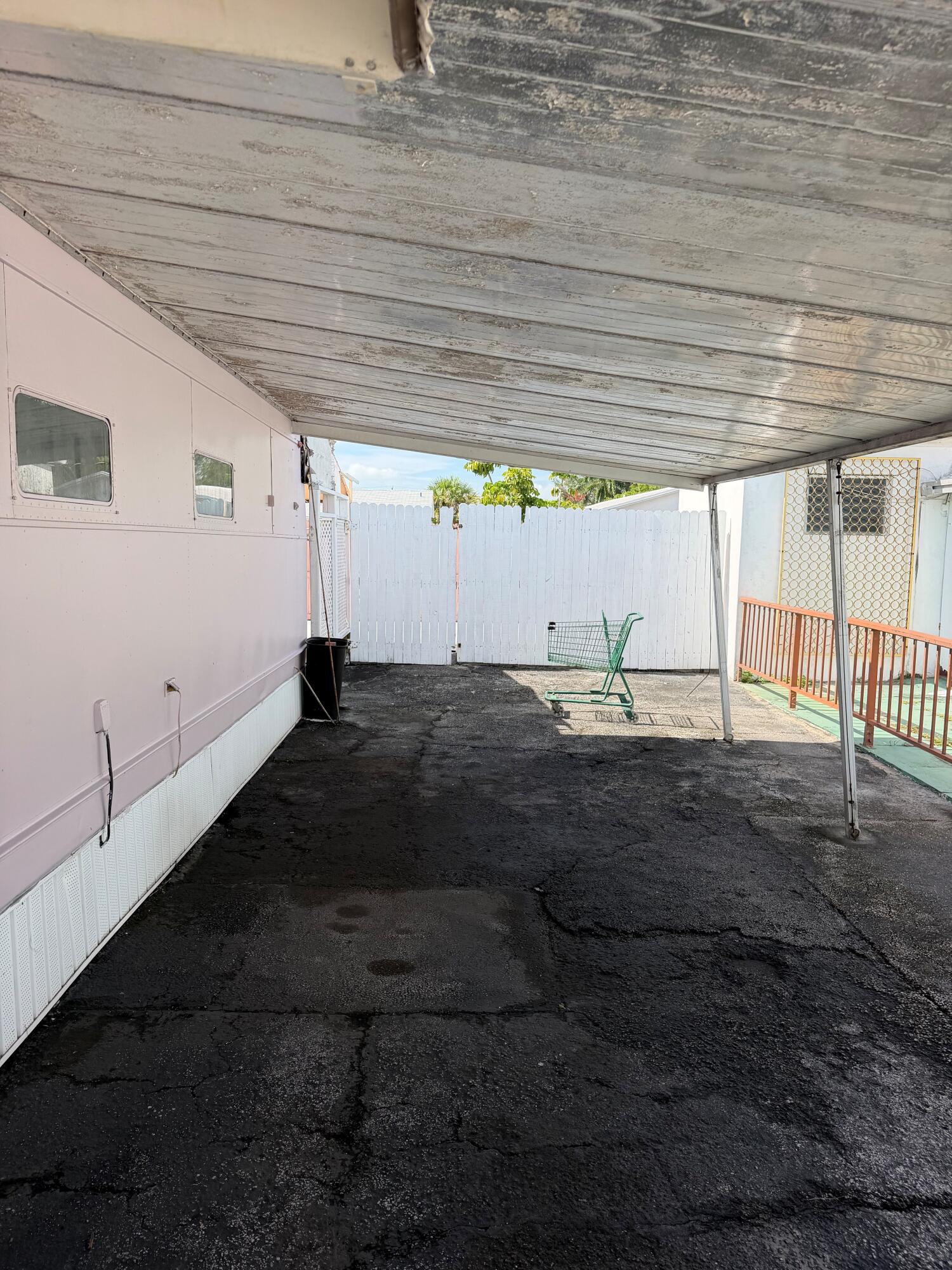 821 SW 1ST Court View 2